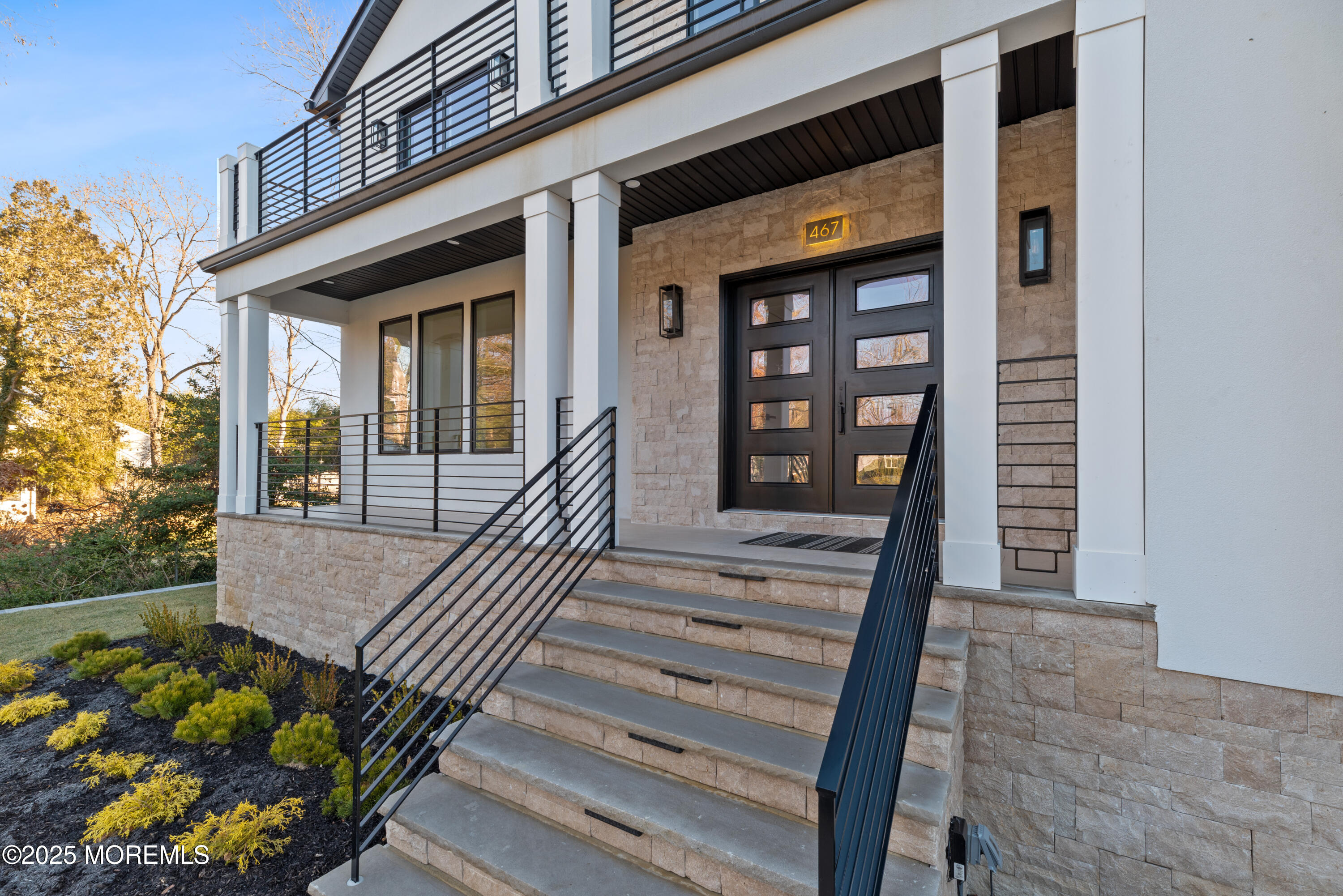 467 Monmouth Place