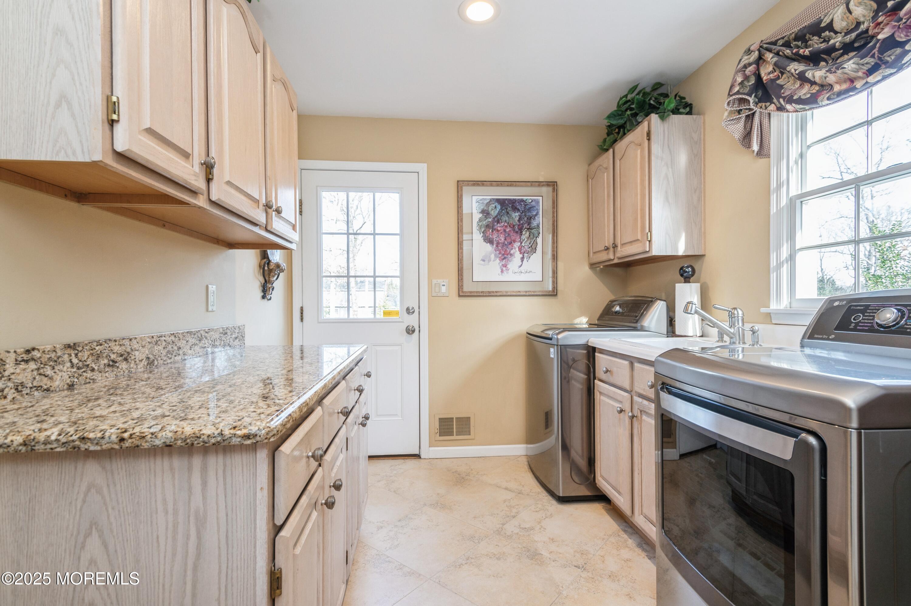 25 Wesley Court, Eatontown, New Jersey image 20