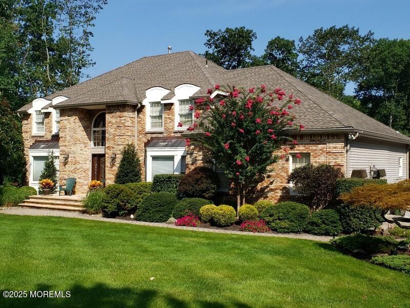 25 Wesley Court, Eatontown, New Jersey image 2