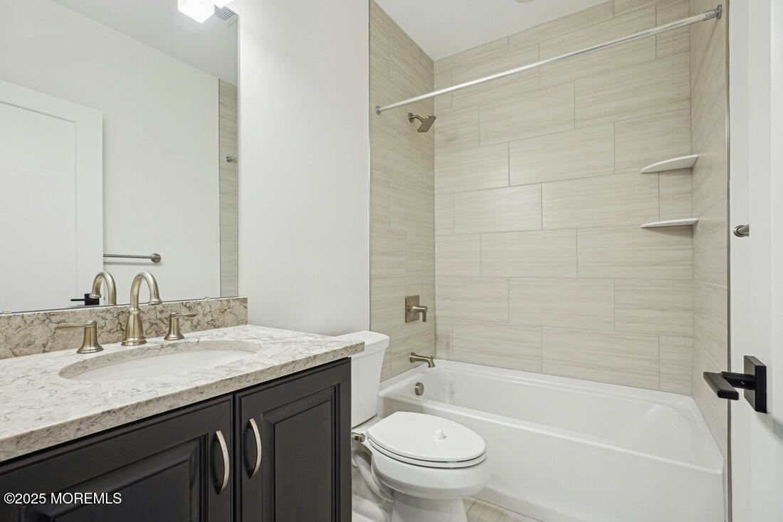 152 Mustang Drive, Manalapan, New Jersey image 11