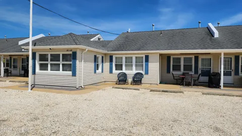 MLS: 22514958