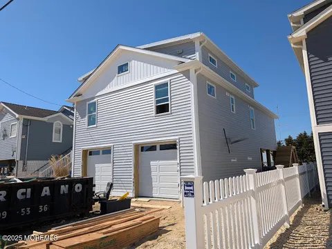 MLS: 22506647