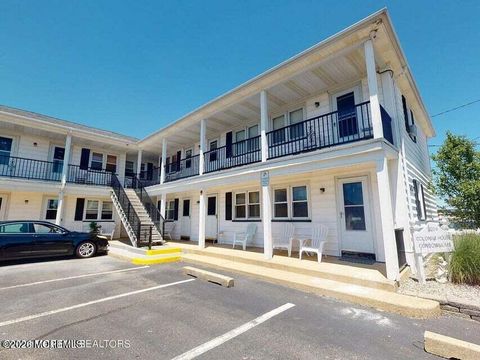 Condo For Rent - 2204 Grand Central Avenue #15<br/> Lavallette, NJ 08735