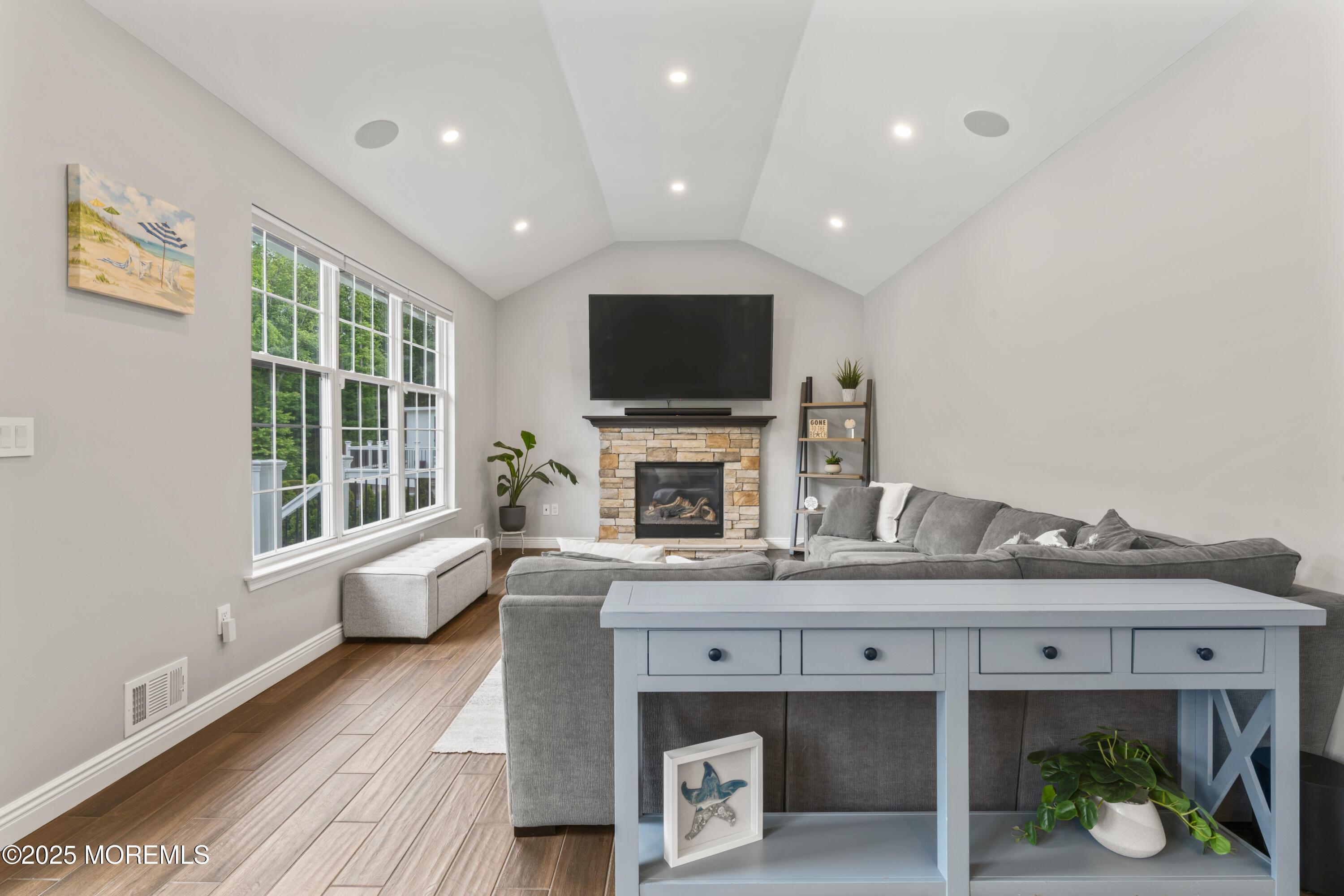16 Wildflower Court, Manalapan, New Jersey image 37