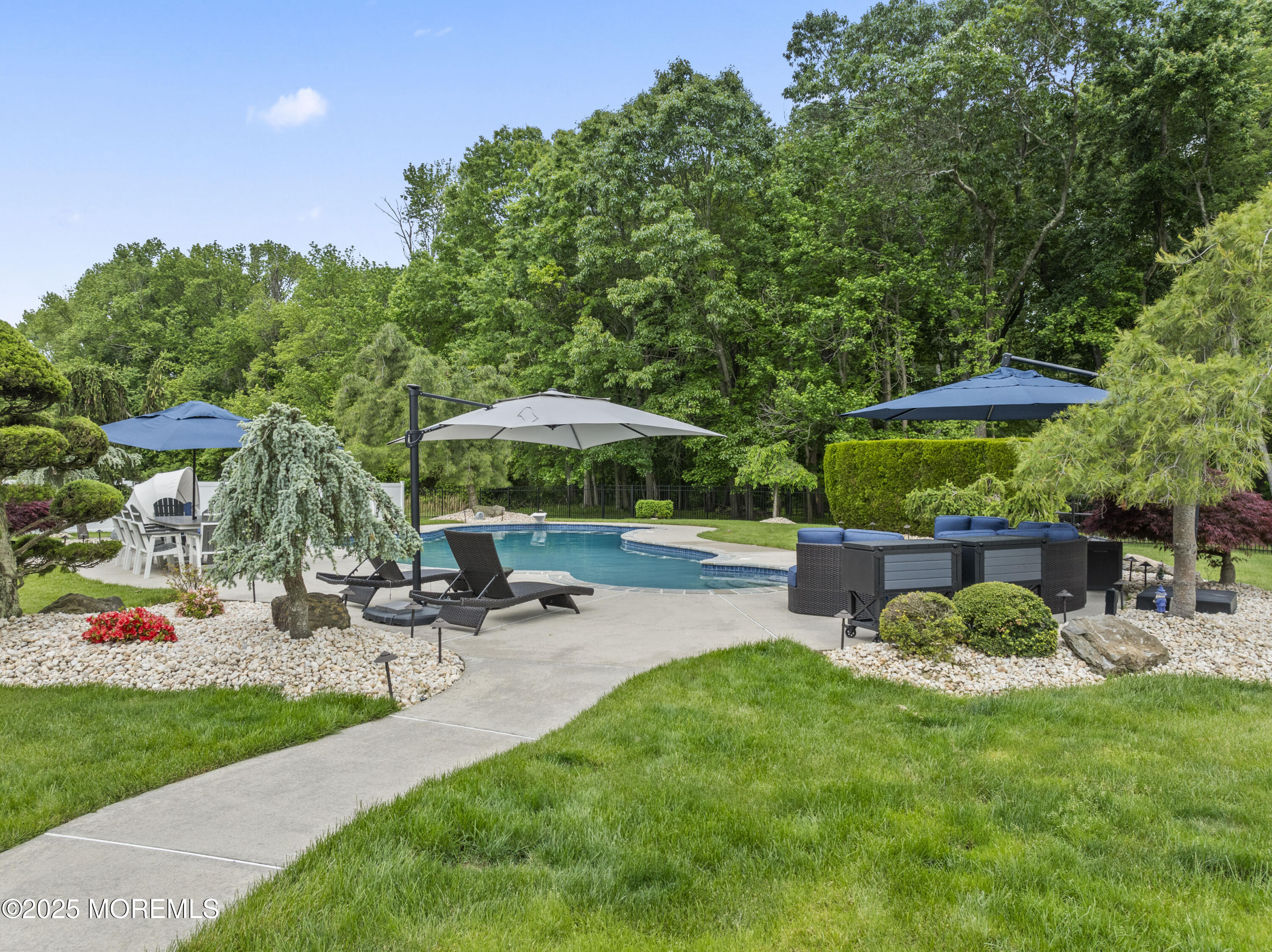16 Wildflower Court, Manalapan, New Jersey image 18
