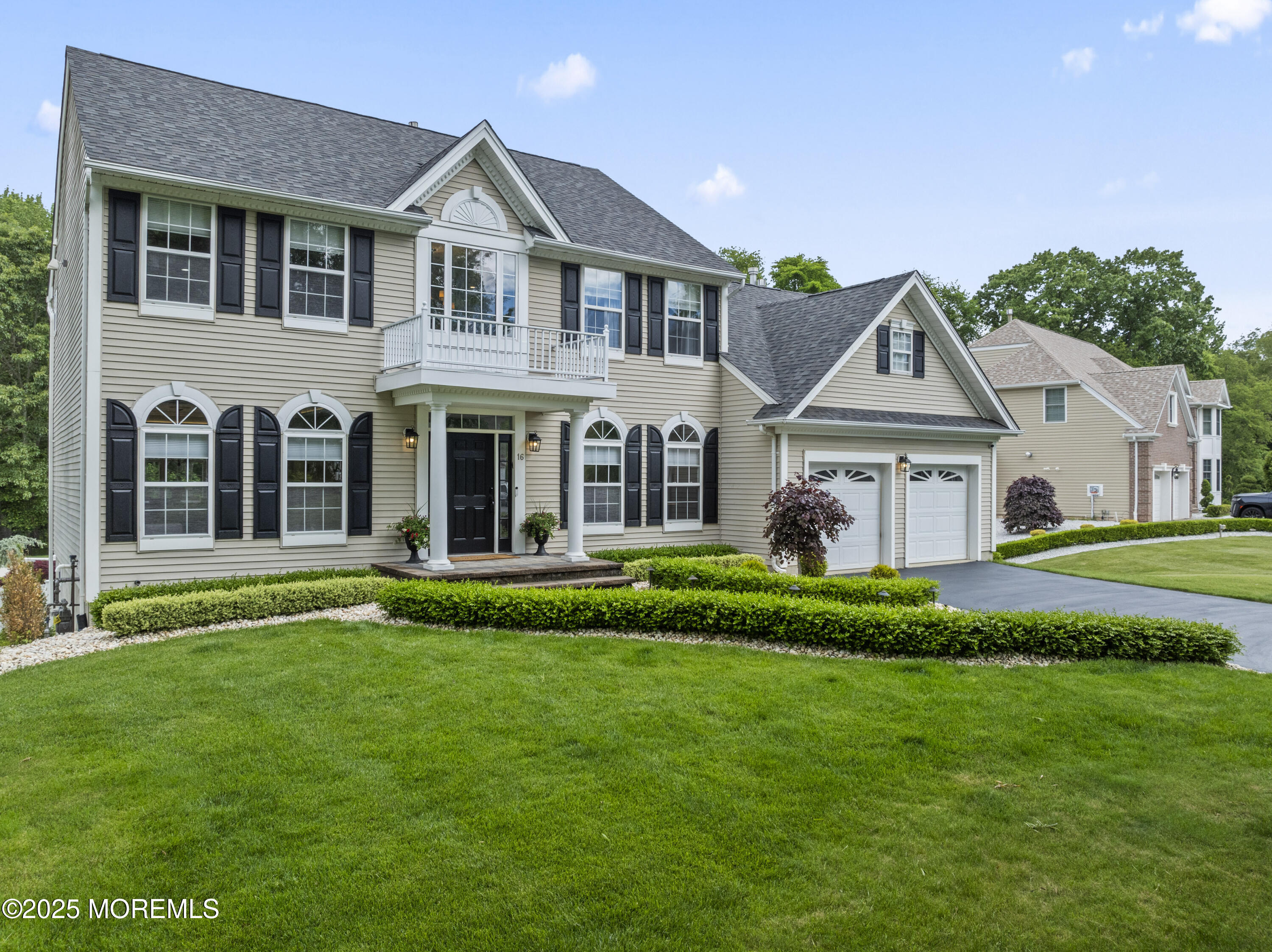 16 Wildflower Court, Manalapan, New Jersey image 2