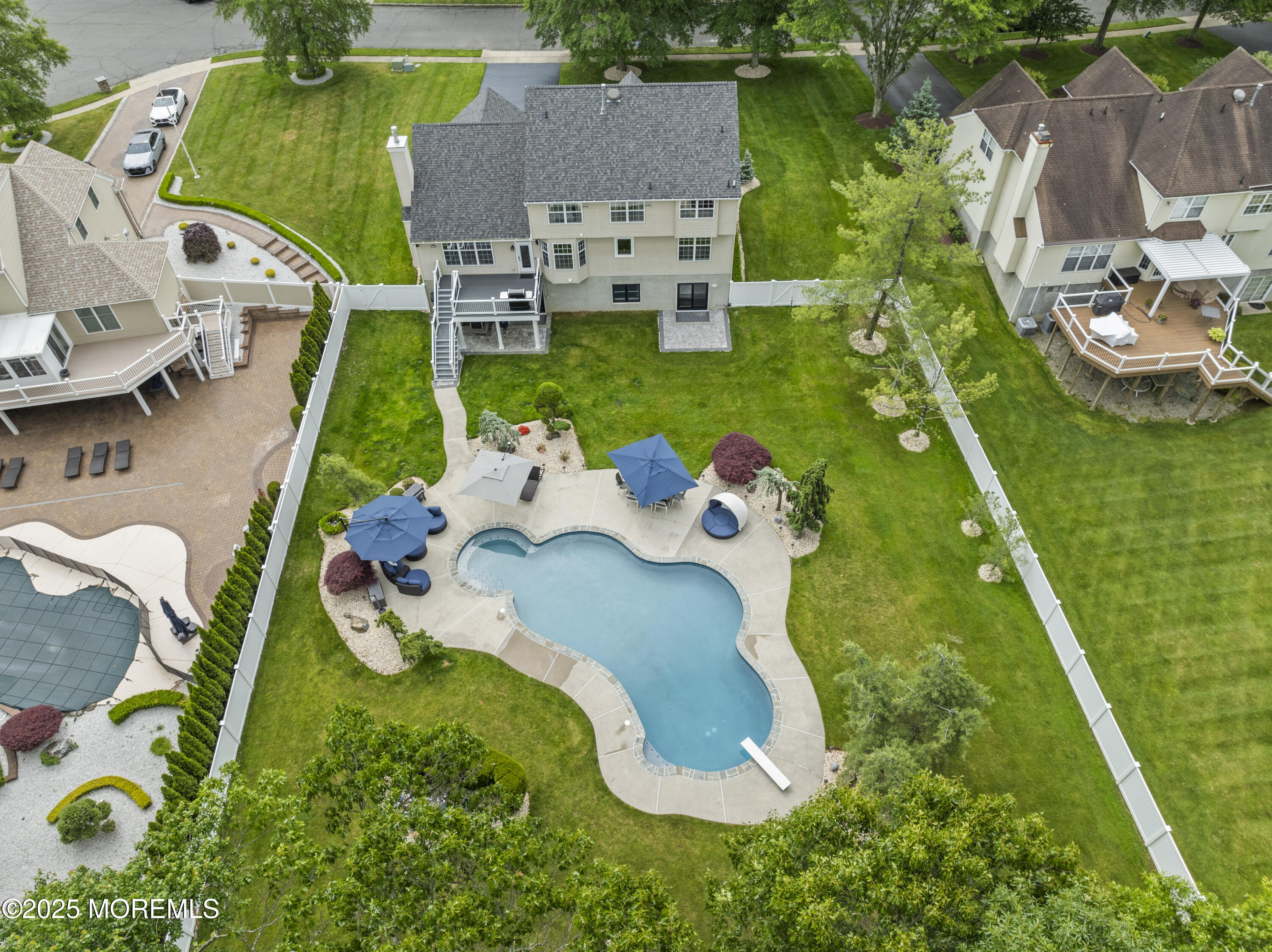 16 Wildflower Court, Manalapan, New Jersey image 13