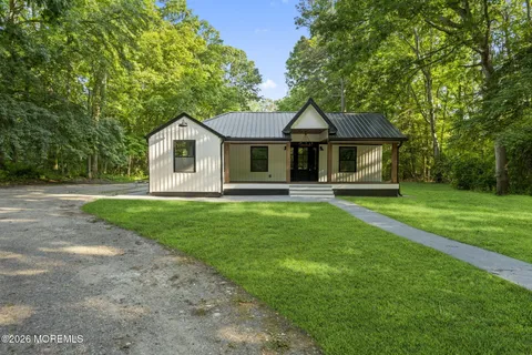 MLS: 22616400