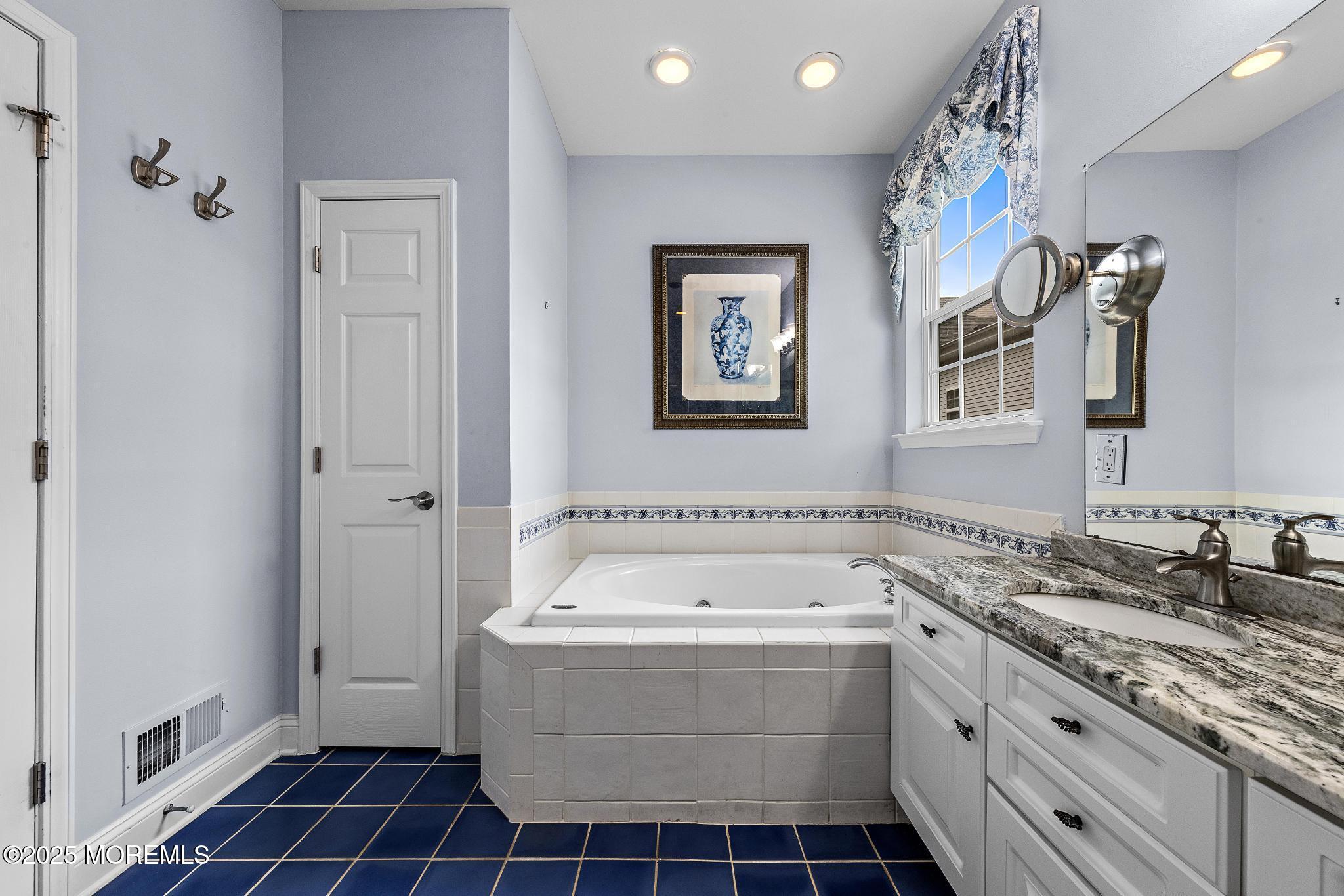 7 Spring Lake Court, Barnegat, New Jersey image 18