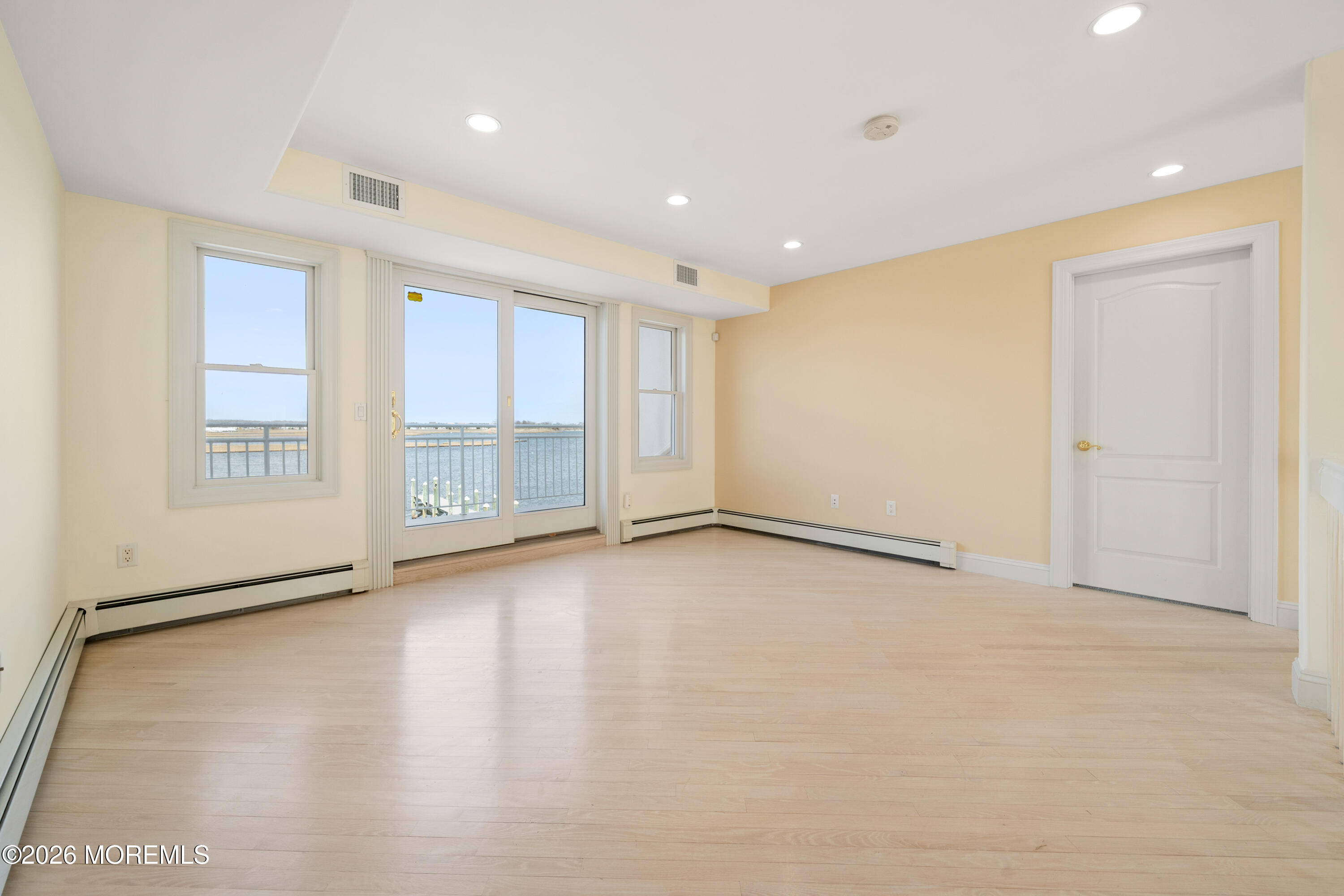 Bayville, New Jersey, 08721, United States, 5 Bedrooms Bedrooms, ,6 BathroomsBathrooms,Residential,Active,2035610