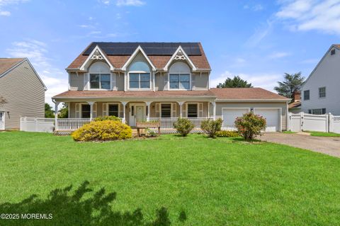 Photo of 128 Mapletree Road, Toms River, NJ 08753 (MLS # 22530222)