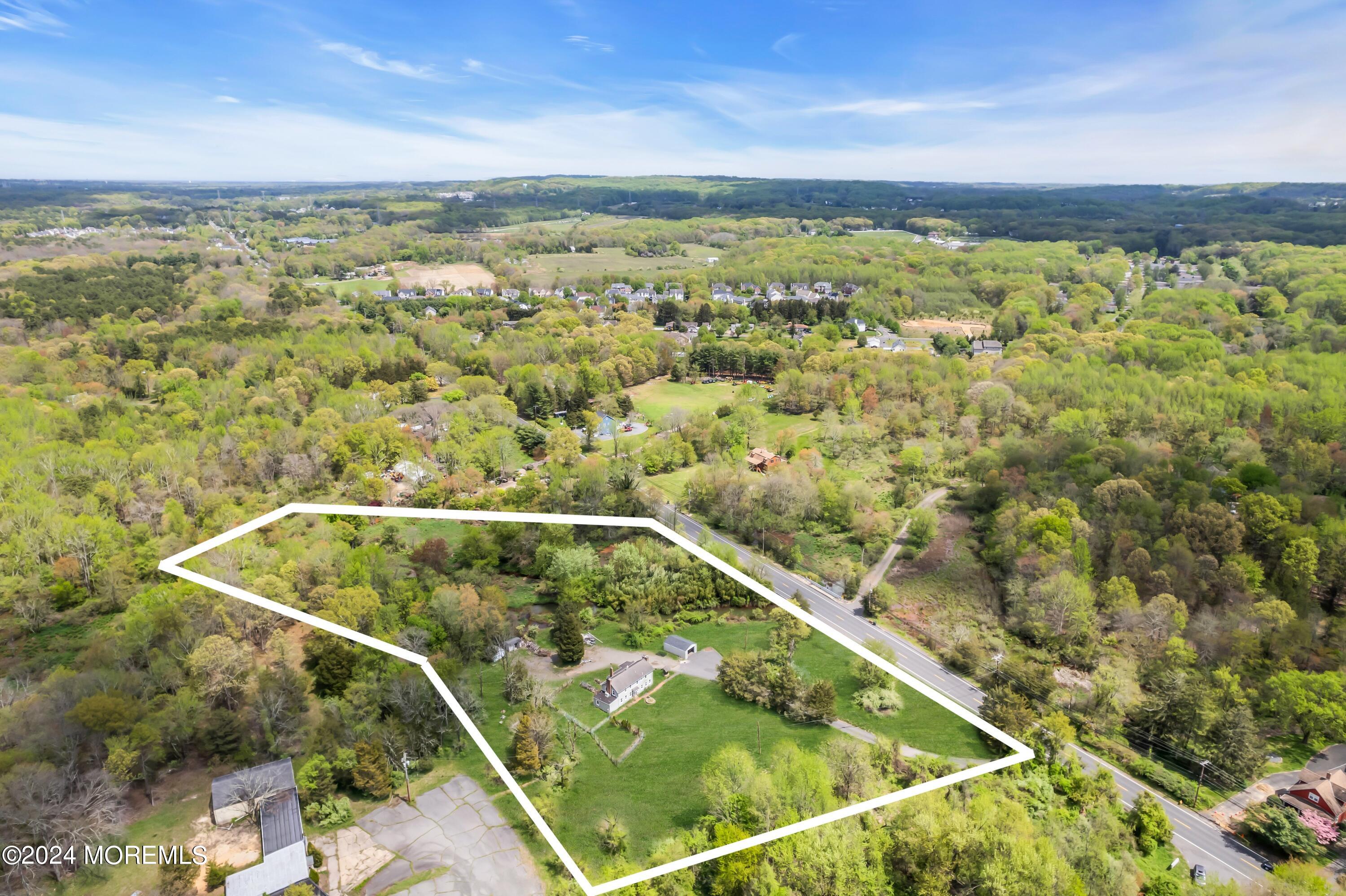 View Morganville, NJ 07751 property