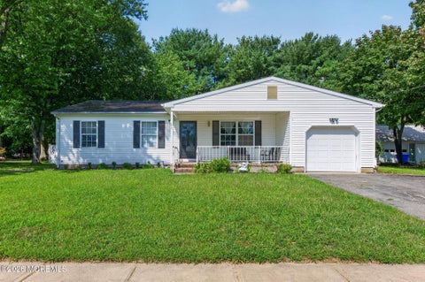 Photo of 370 Elm Lane, Brick, NJ 08723 (MLS # 22626359)