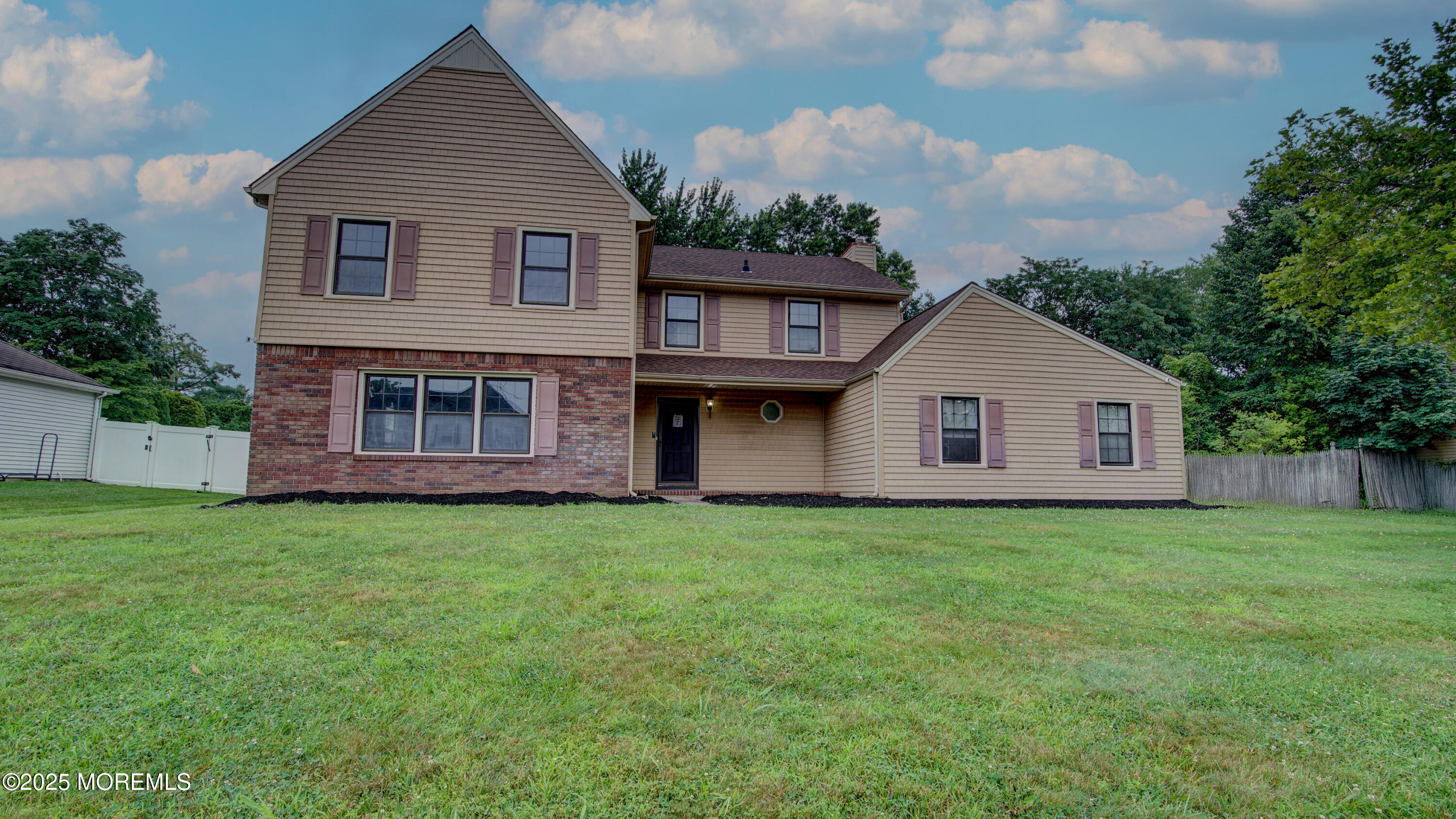 16 Nashua Drive