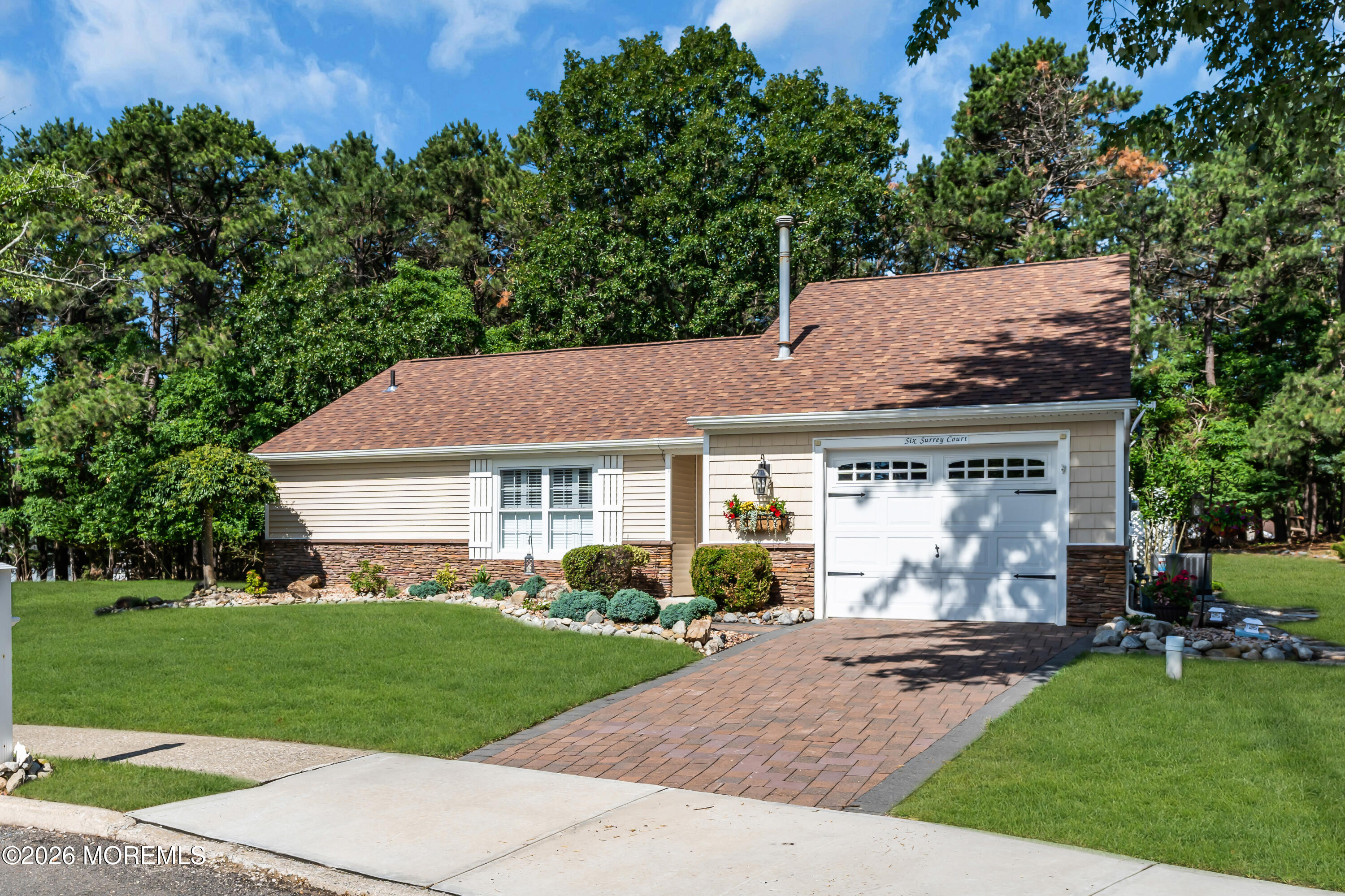 6 Surrey Court
