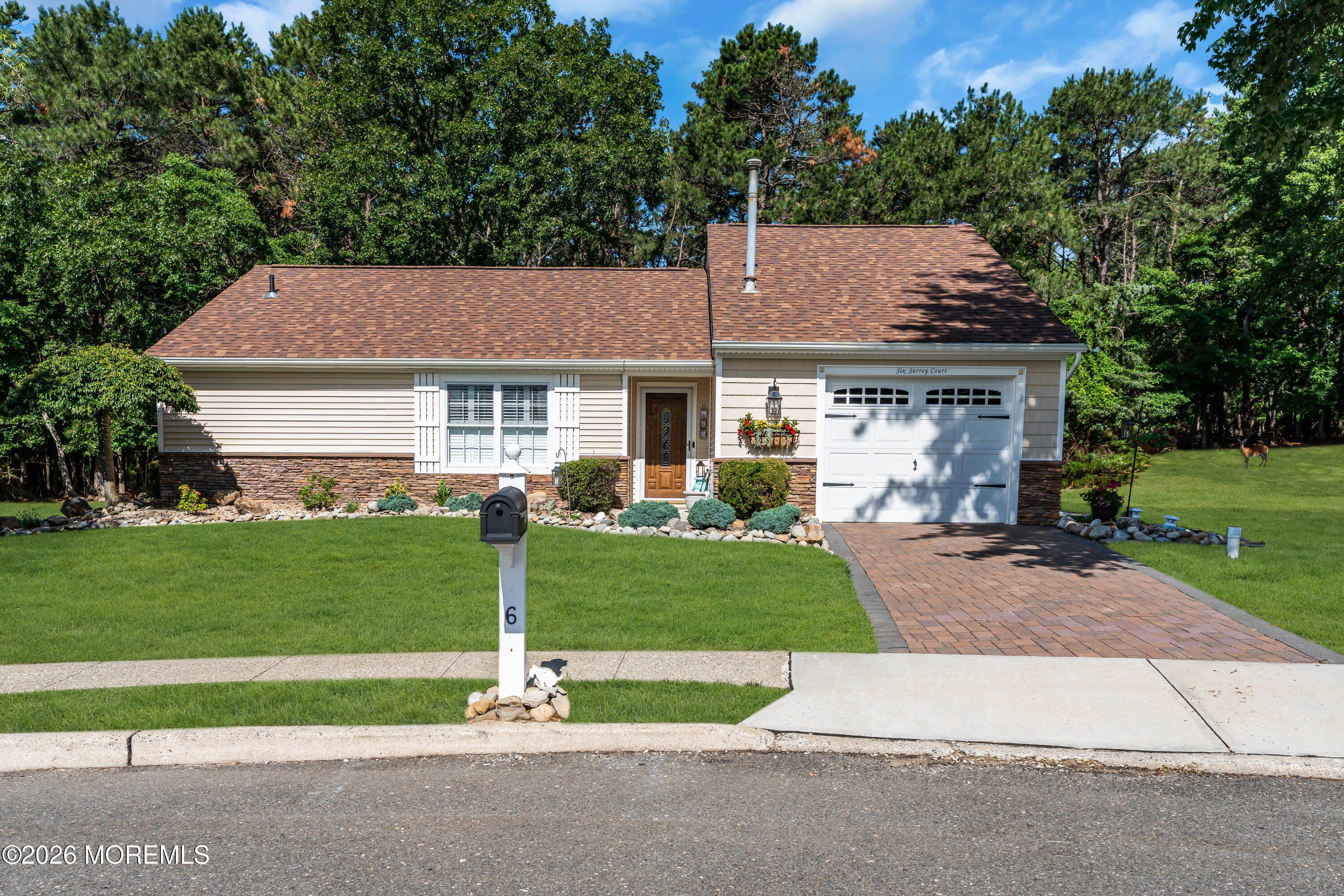 6 Surrey Court