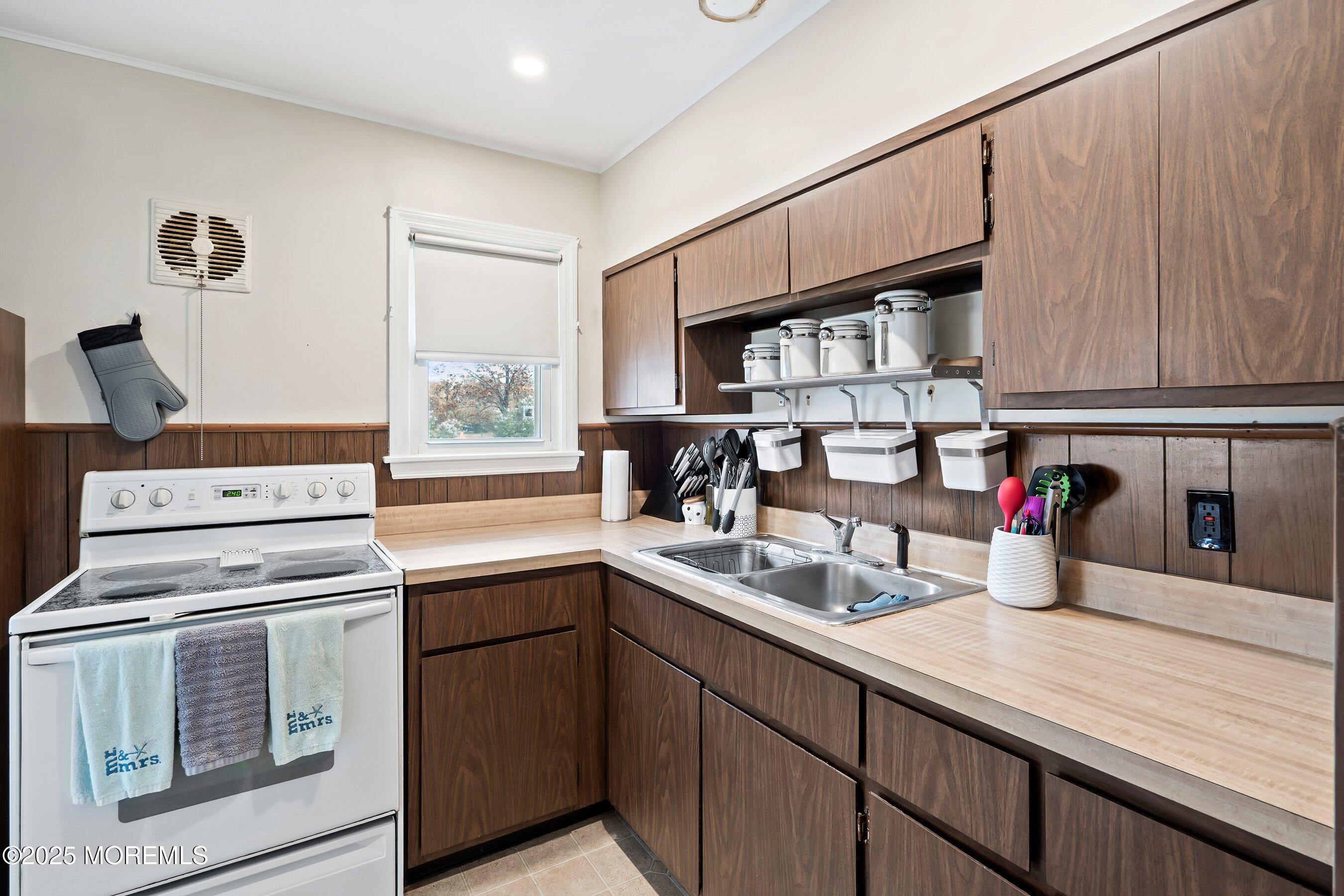 423 Lafayette Avenue, Toms River, New Jersey image 7