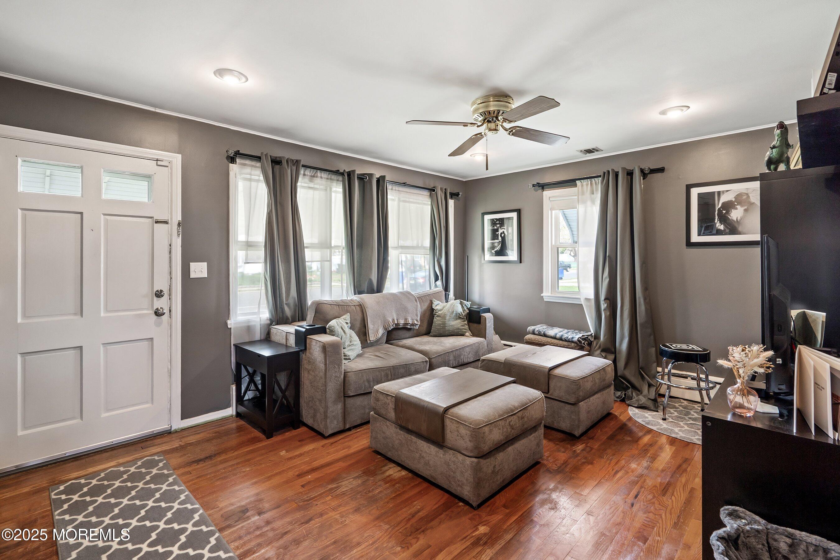 423 Lafayette Avenue, Toms River, New Jersey image 3