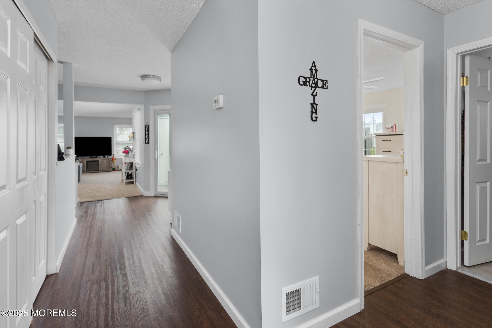 27 Schooners Sq Sq, Freehold, New Jersey image 6