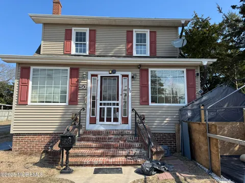 MLS: 22507257