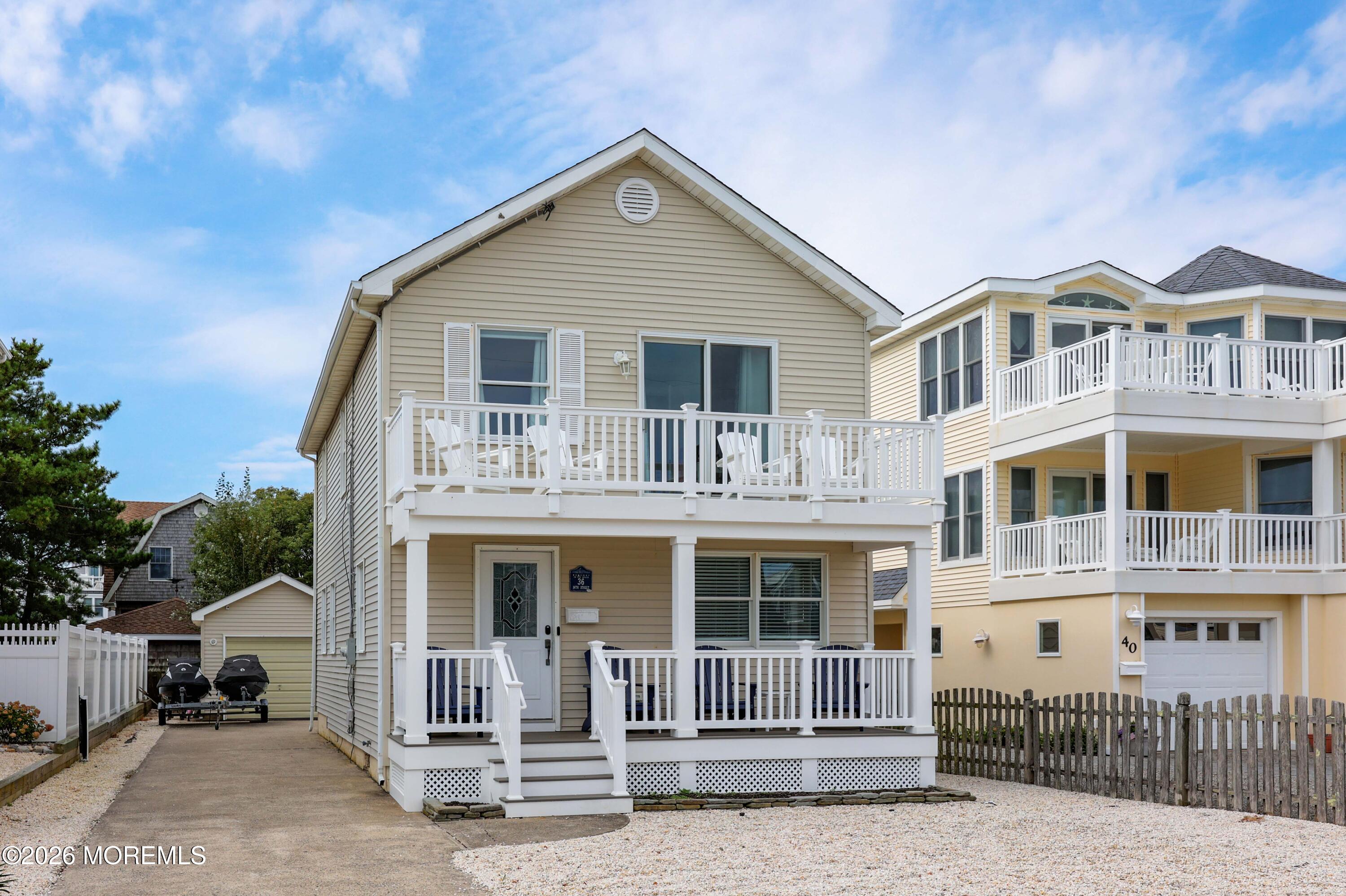 36 16th Street