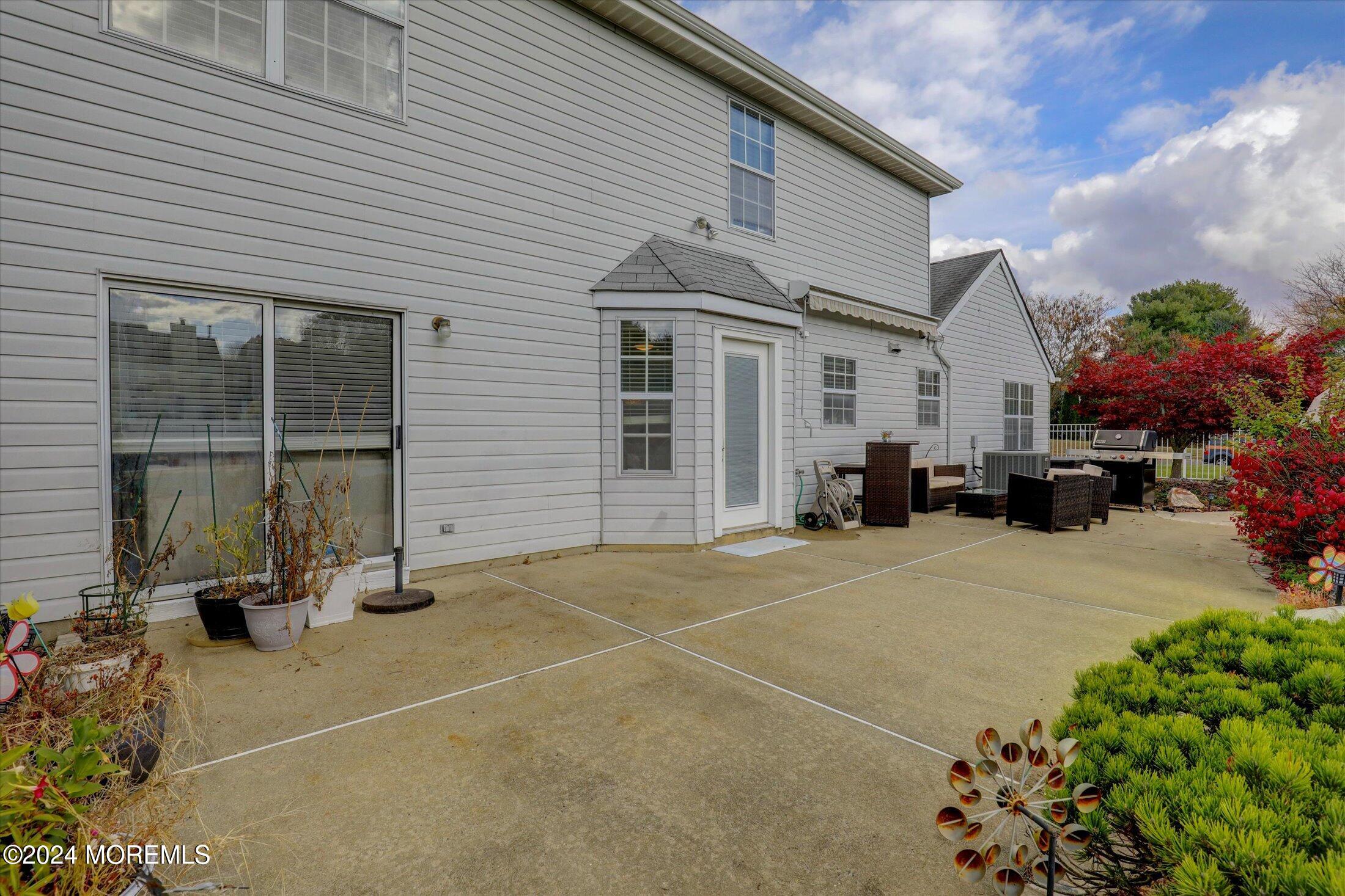 34 Sutton Drive, Manalapan, New Jersey image 38