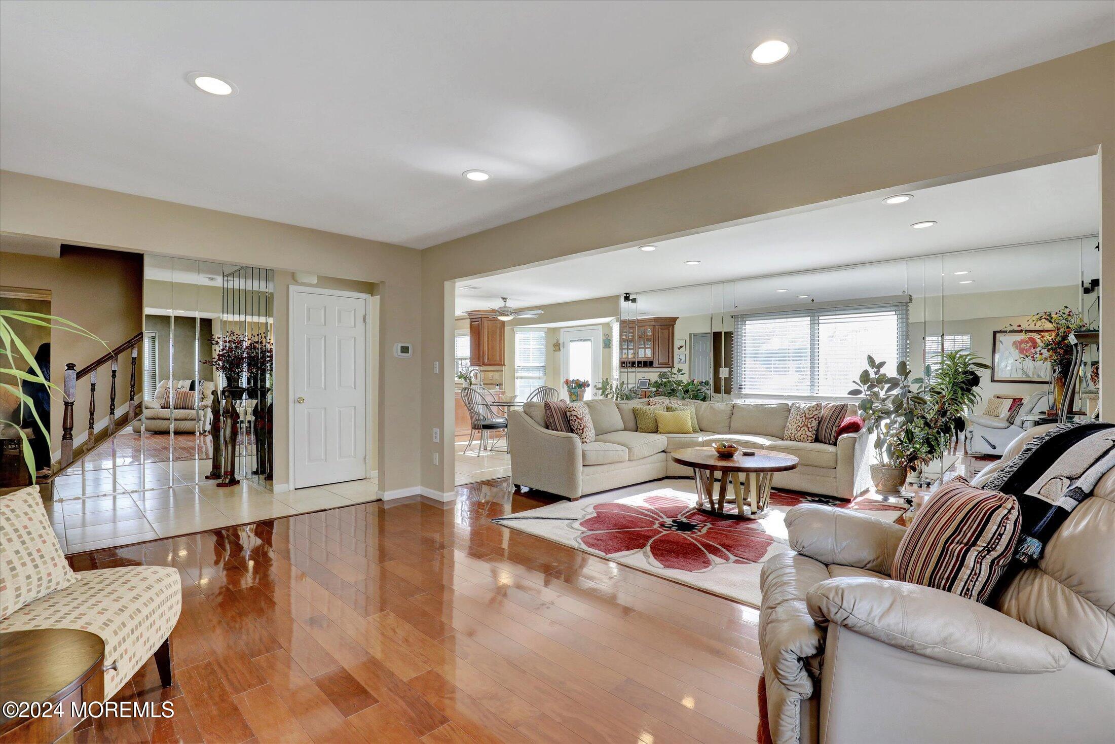 34 Sutton Drive, Manalapan, New Jersey image 10