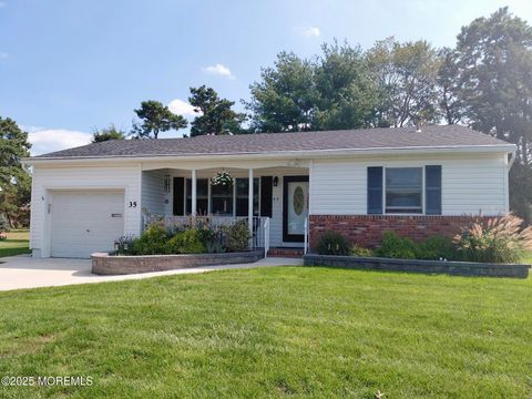 Homes For Sale - 35 Southampton Road<br/> Toms River, NJ 08757