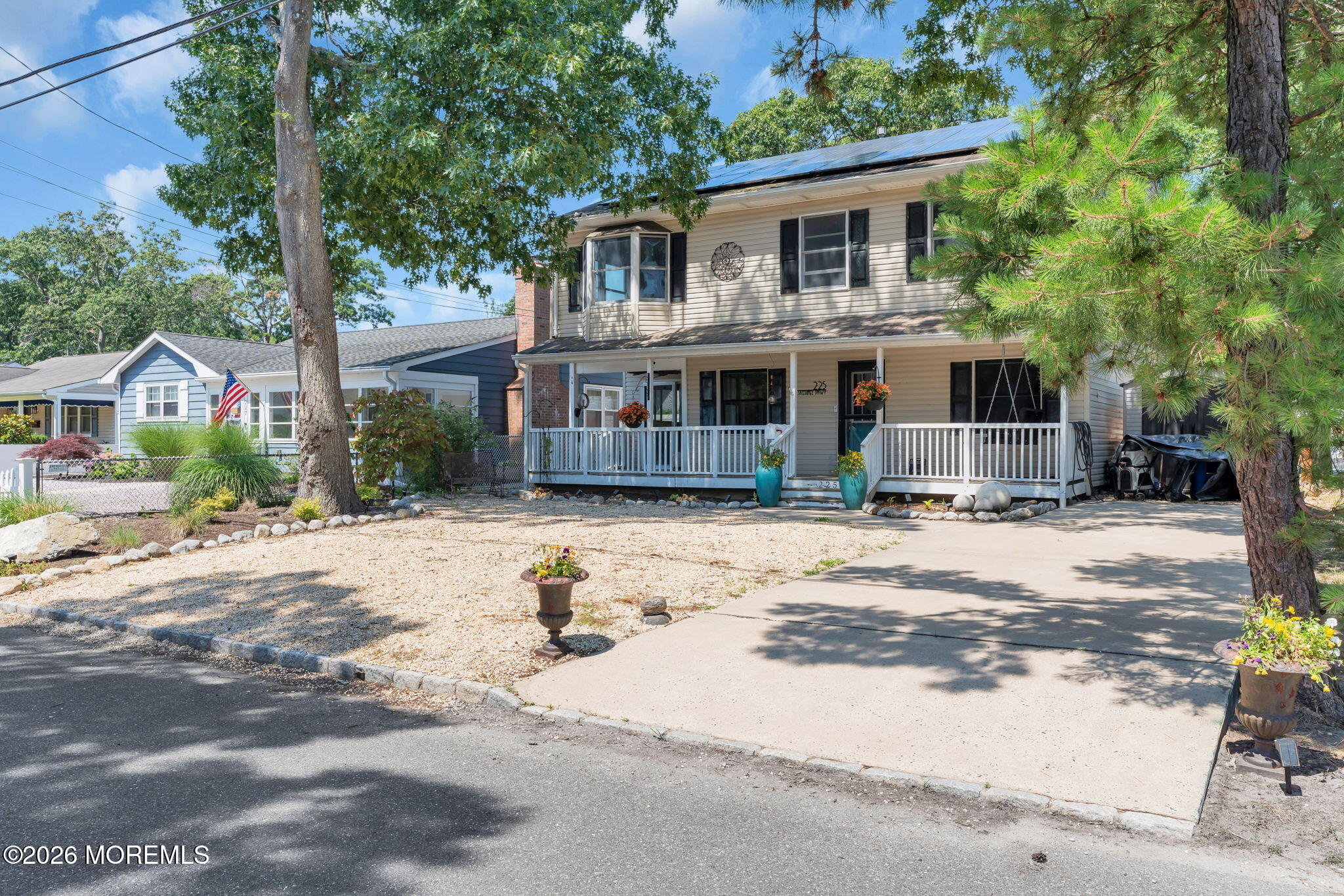 225 Jaehnel Parkway