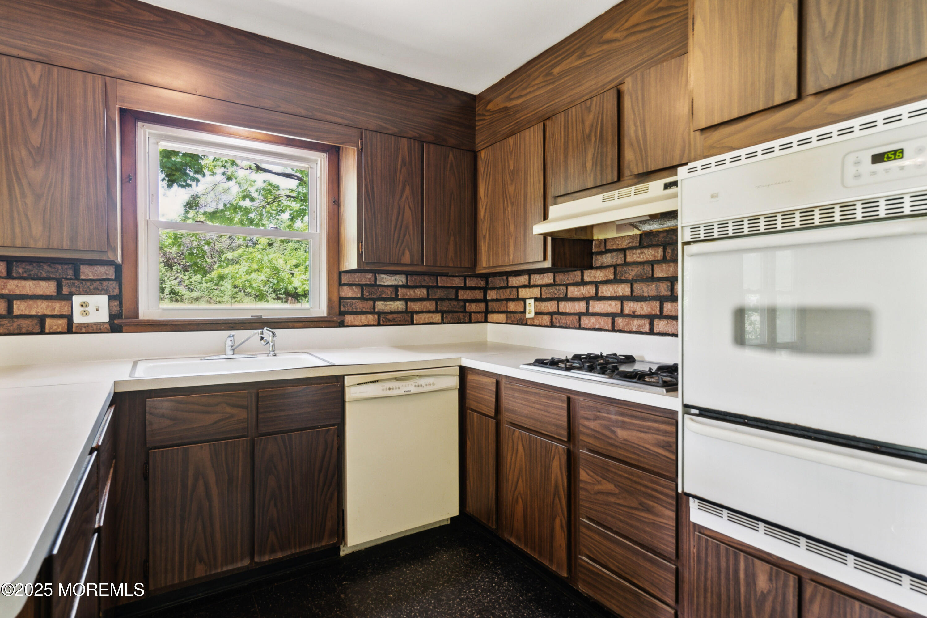 567 Herbert Lane, Brick, New Jersey image 11