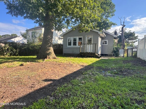 Homes For Sale - 57 Lakewood Avenue<br/> Keansburg, NJ 07734
