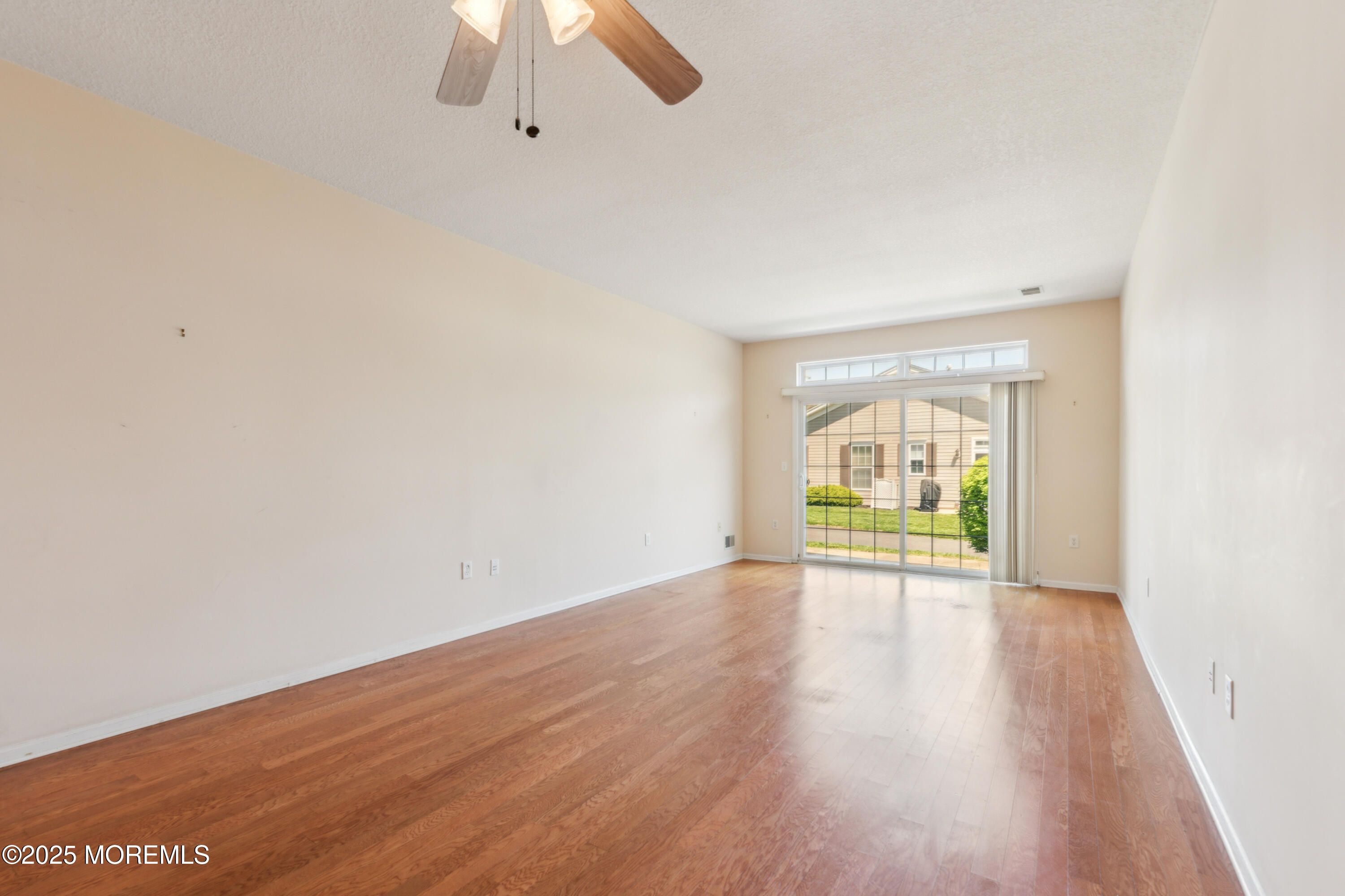 27 Greylawn Drive, Lakewood, New Jersey image 4