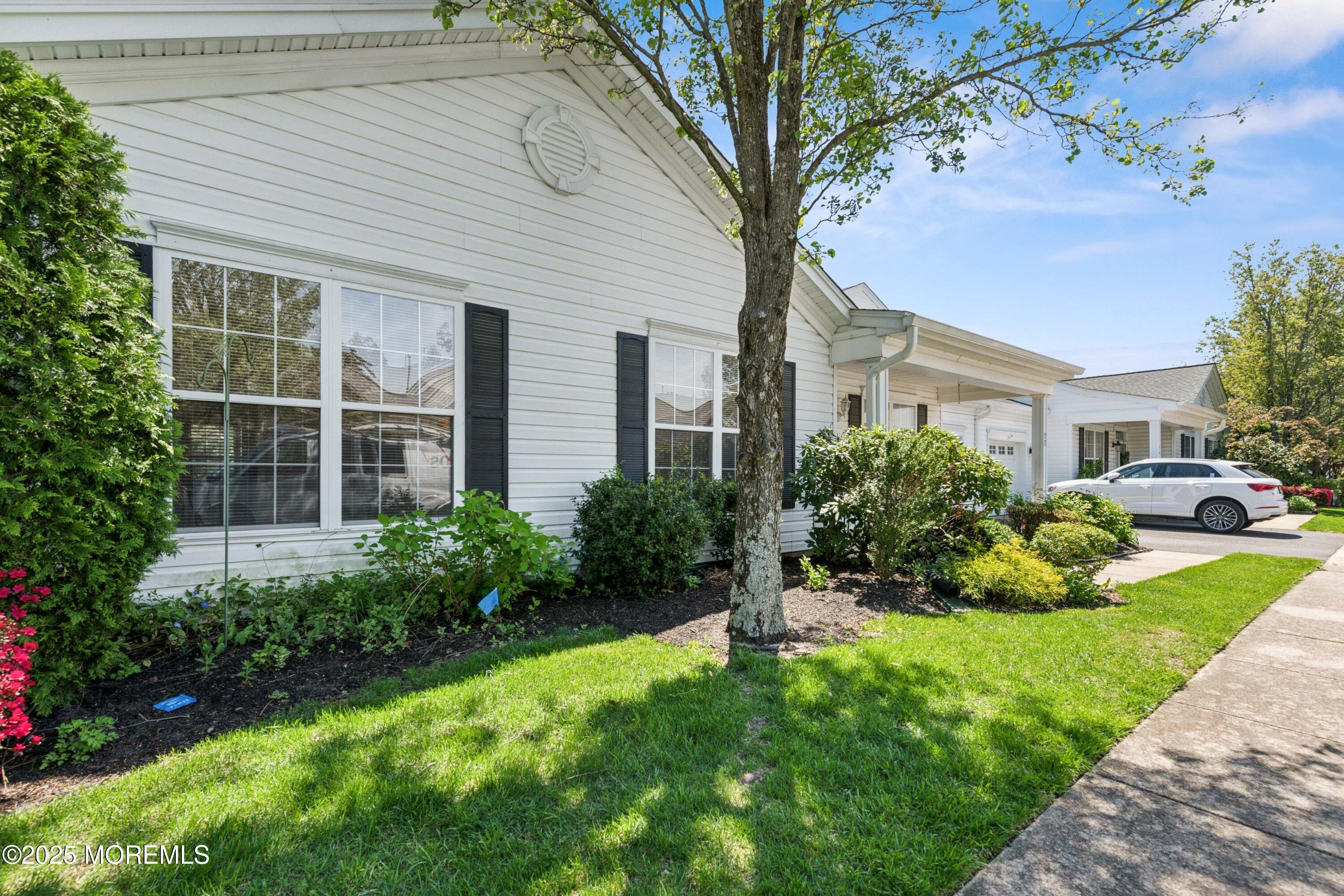 27 Greylawn Drive, Lakewood, New Jersey image 2