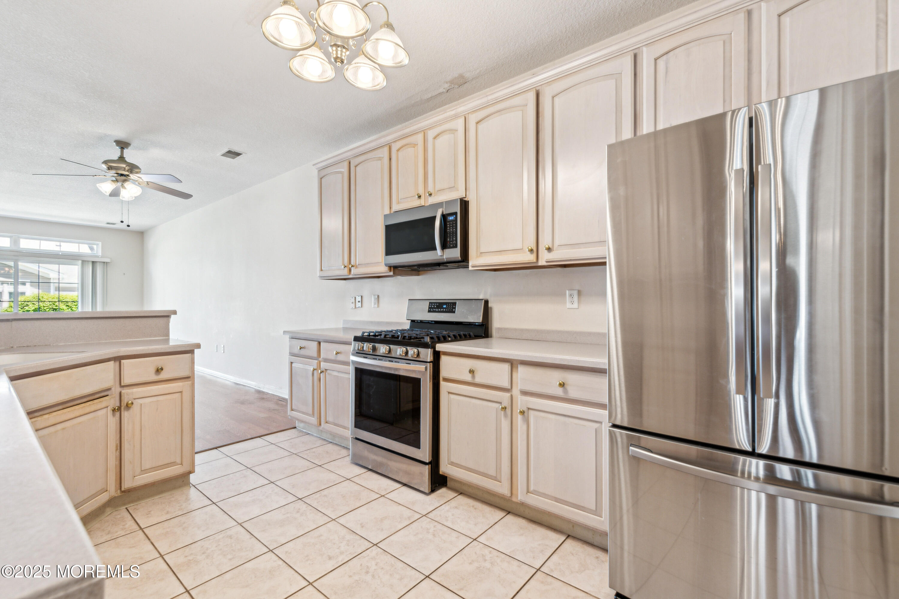 27 Greylawn Drive, Lakewood, New Jersey image 6