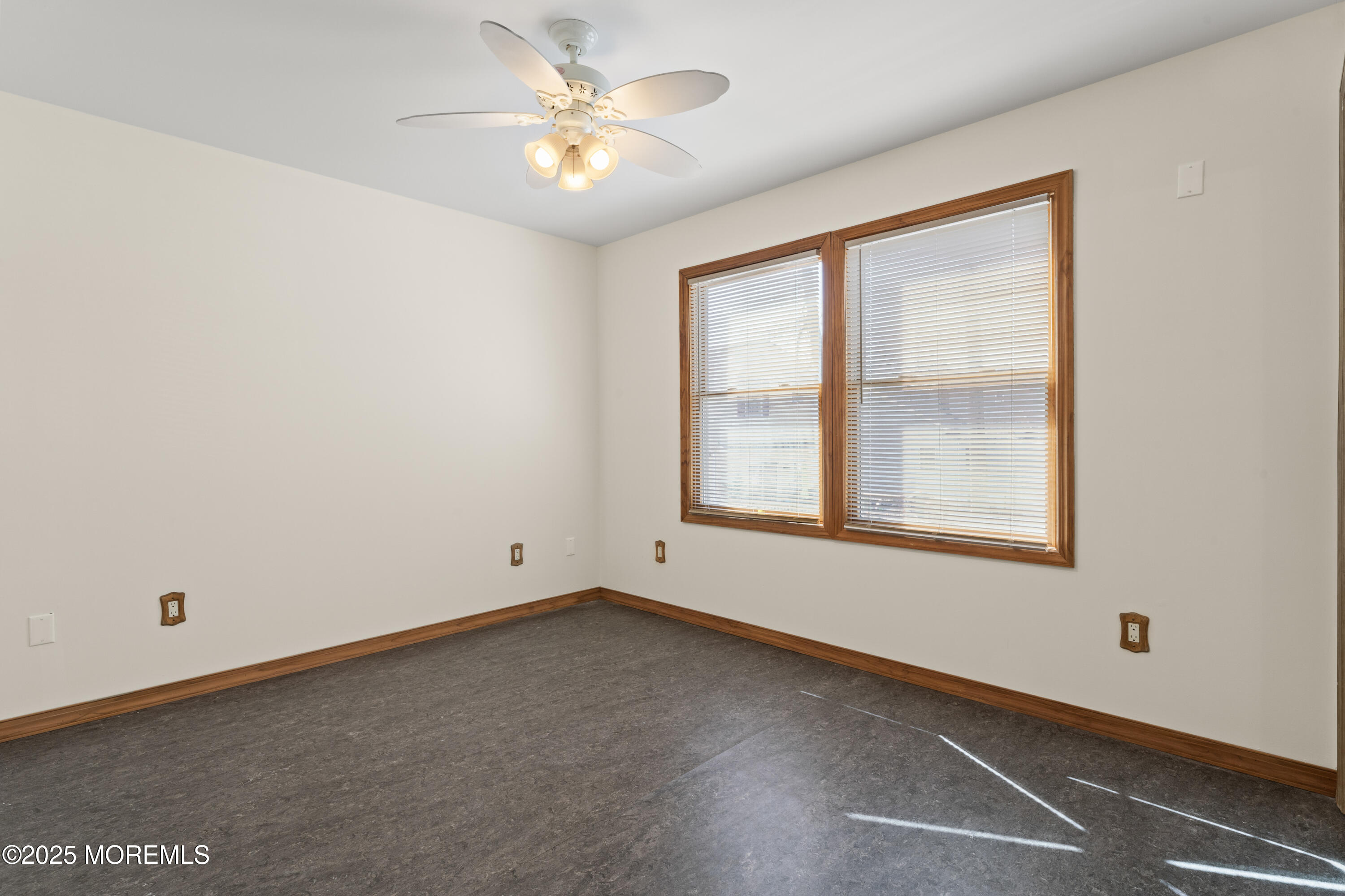 15 Cottage Place, Keansburg, New Jersey image 11