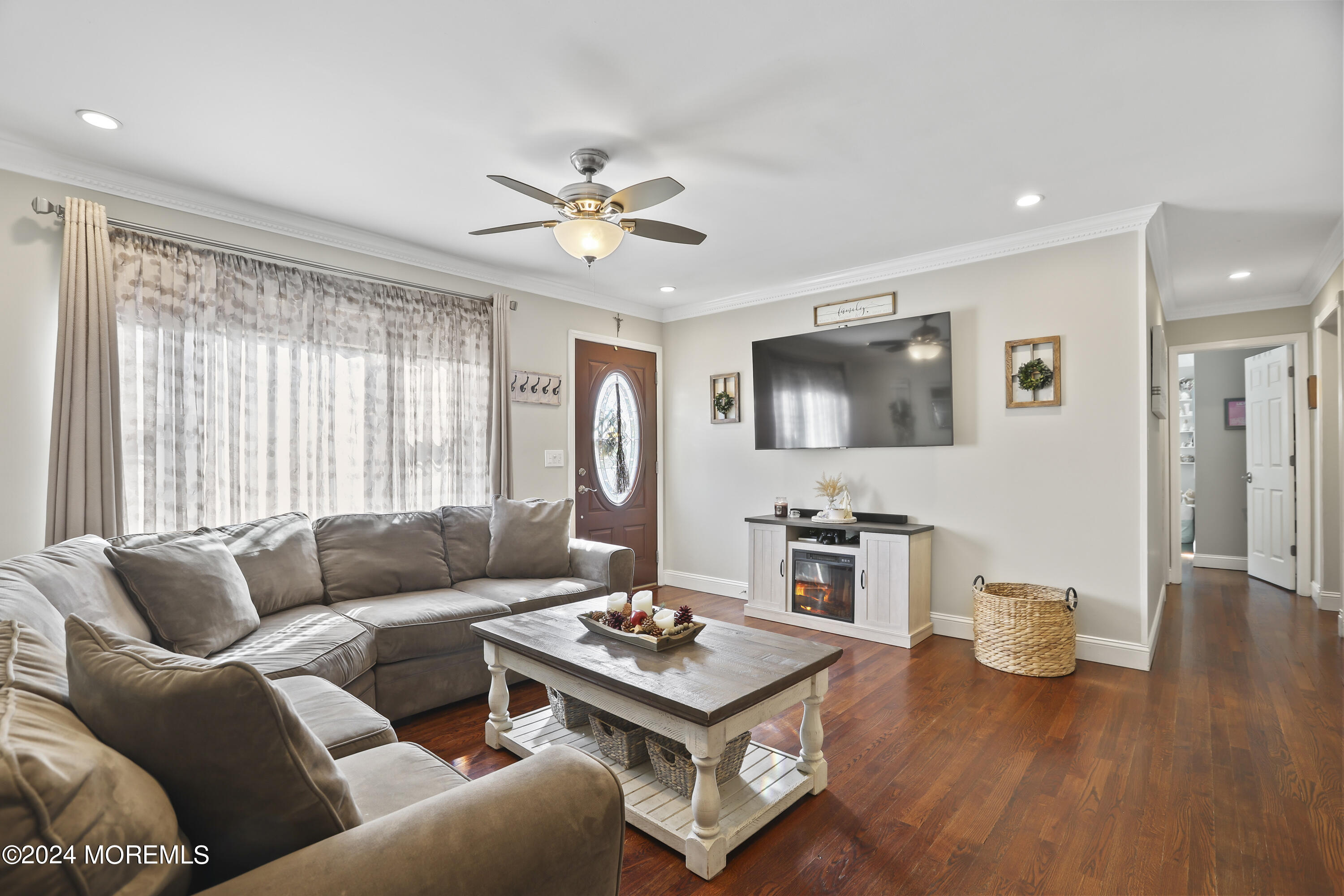 343 Middle Road, Hazlet, New Jersey image 3