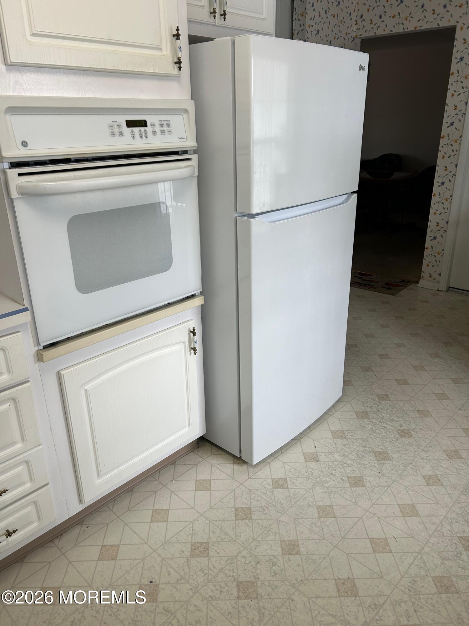 1227B Argyll Circle B