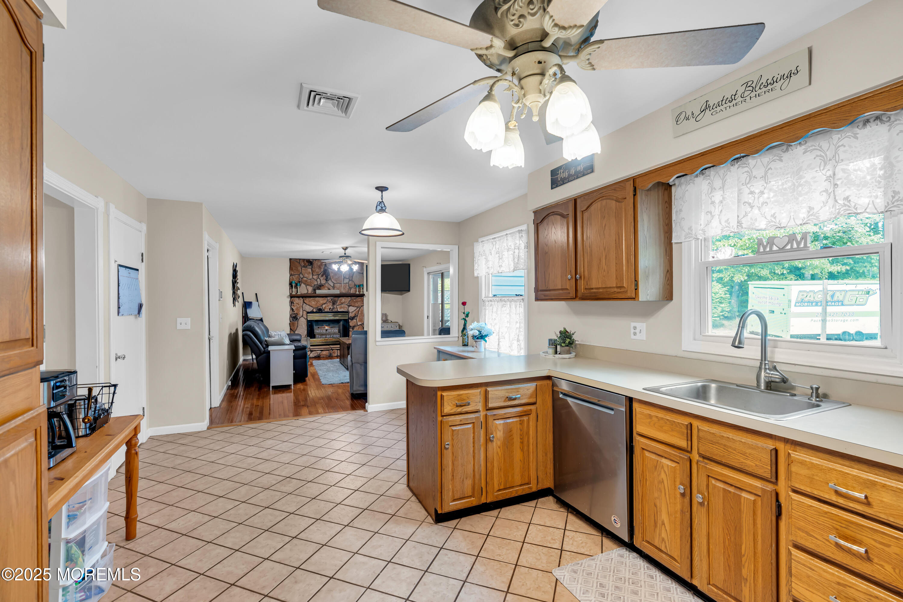 6 Blanche Drive, New Egypt, New Jersey image 16