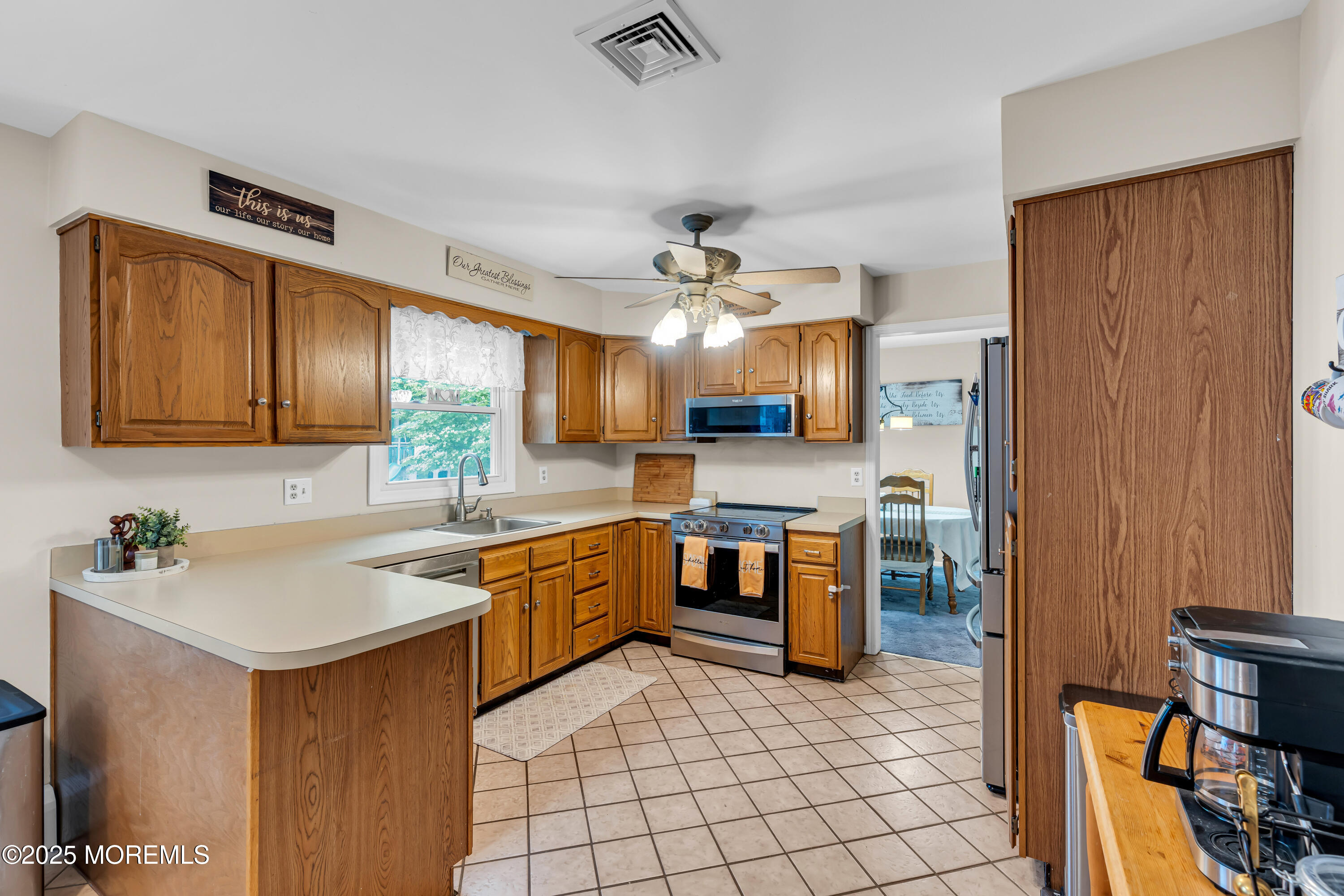 6 Blanche Drive, New Egypt, New Jersey image 13