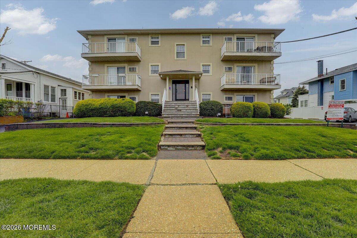 302 5th Avenue 10