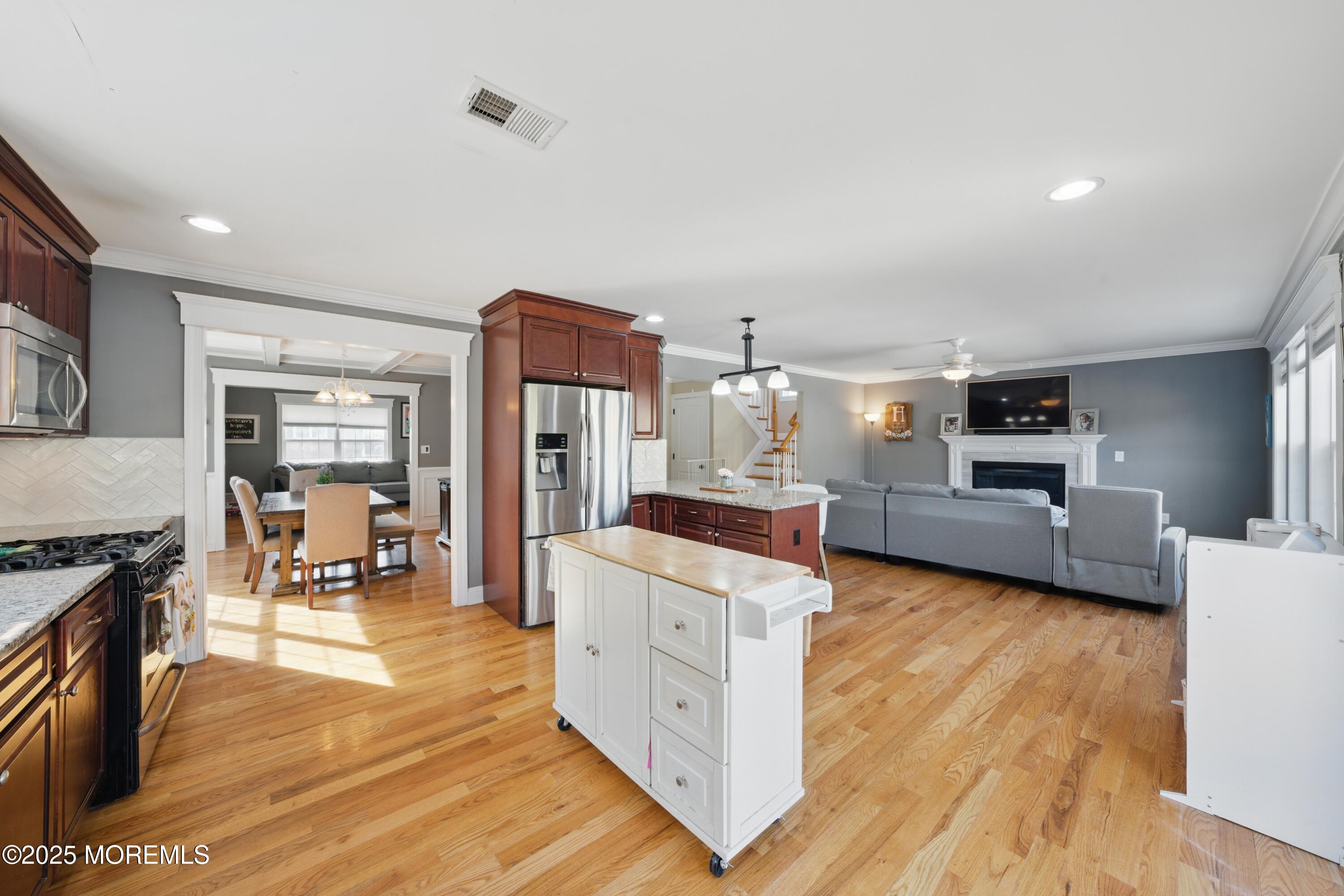 445 Prospect Avenue, Middletown, New Jersey image 8