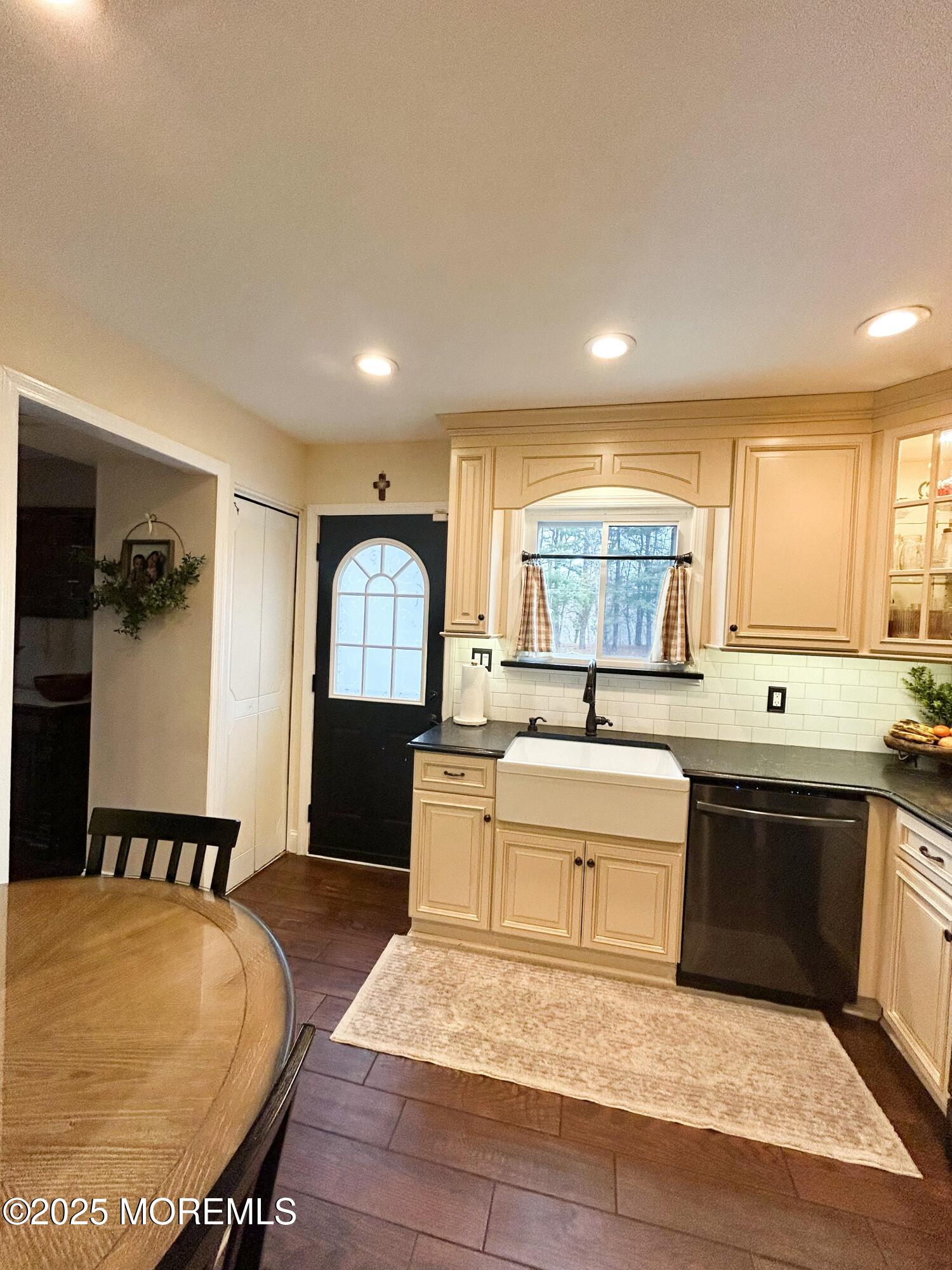 30 Briscoe Terrace, Hazlet, New Jersey image 14