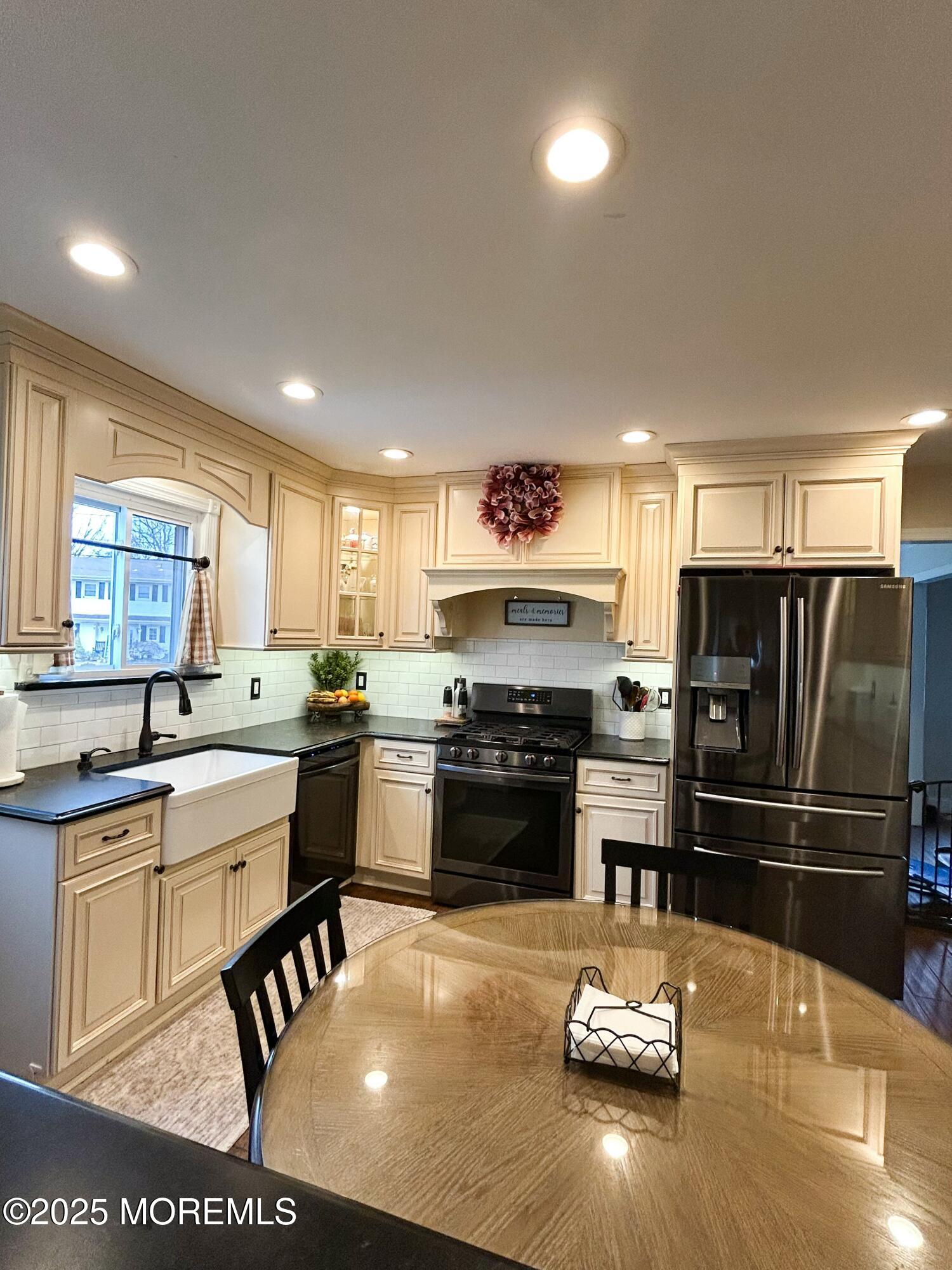 30 Briscoe Terrace, Hazlet, New Jersey image 18