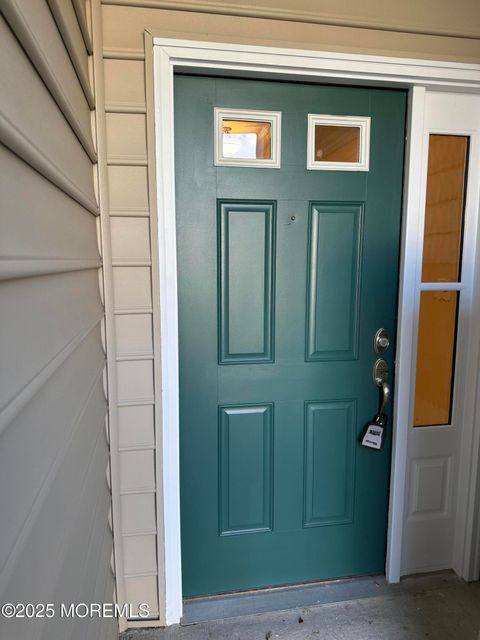 1006 Abby Road Middletown NJ 07748