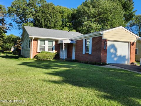 Homes For Sale - 16 Hudson Parkway<br/> Whiting, NJ 08759