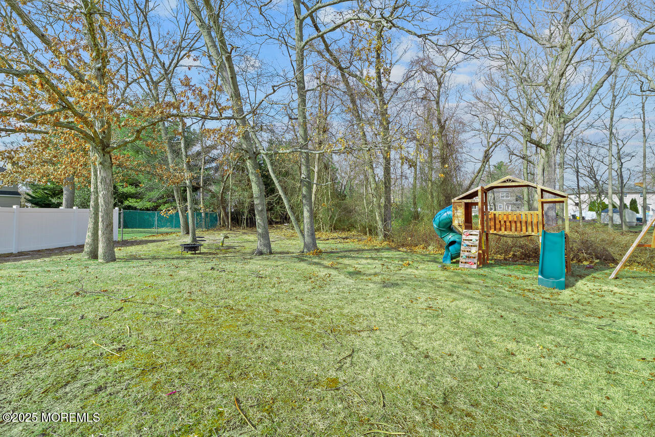 3 Windsor Drive, West Long Branch, New Jersey image 4