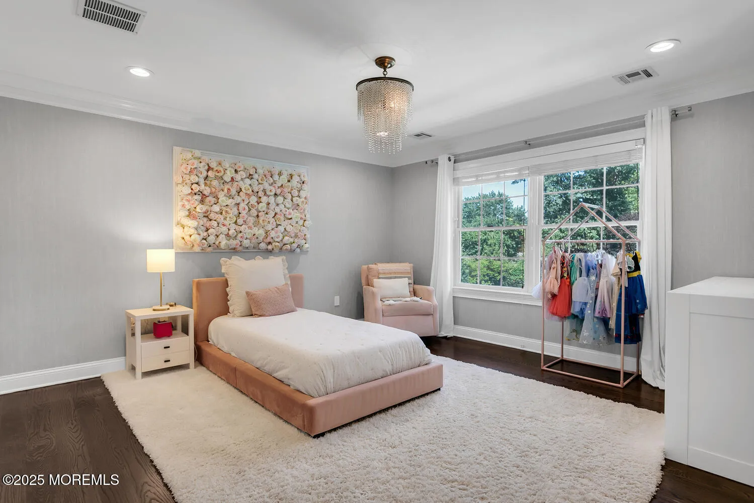 Lincroft, New Jersey 07738, United States, 4 Bedrooms Bedrooms, ,4 BathroomsBathrooms,Residential,Pending,159838