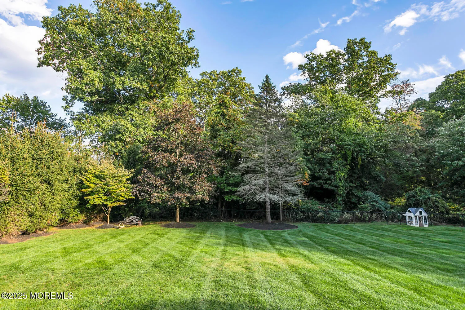 Lincroft, New Jersey 07738, United States, 4 Bedrooms Bedrooms, ,4 BathroomsBathrooms,Residential,Pending,159838