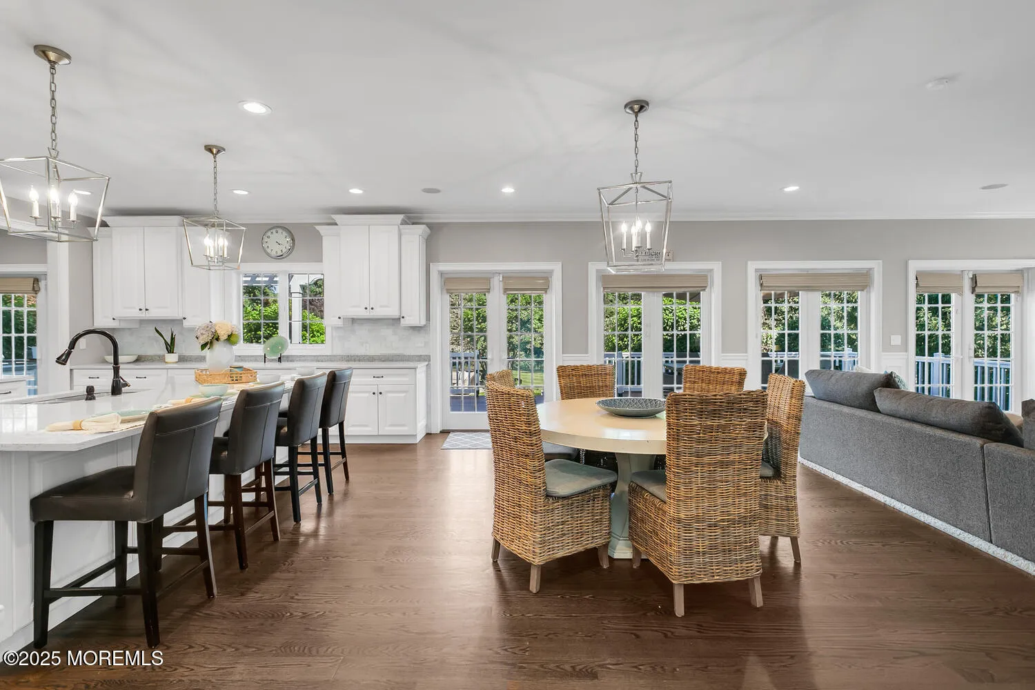 Lincroft, New Jersey 07738, United States, 4 Bedrooms Bedrooms, ,4 BathroomsBathrooms,Residential,Pending,159838