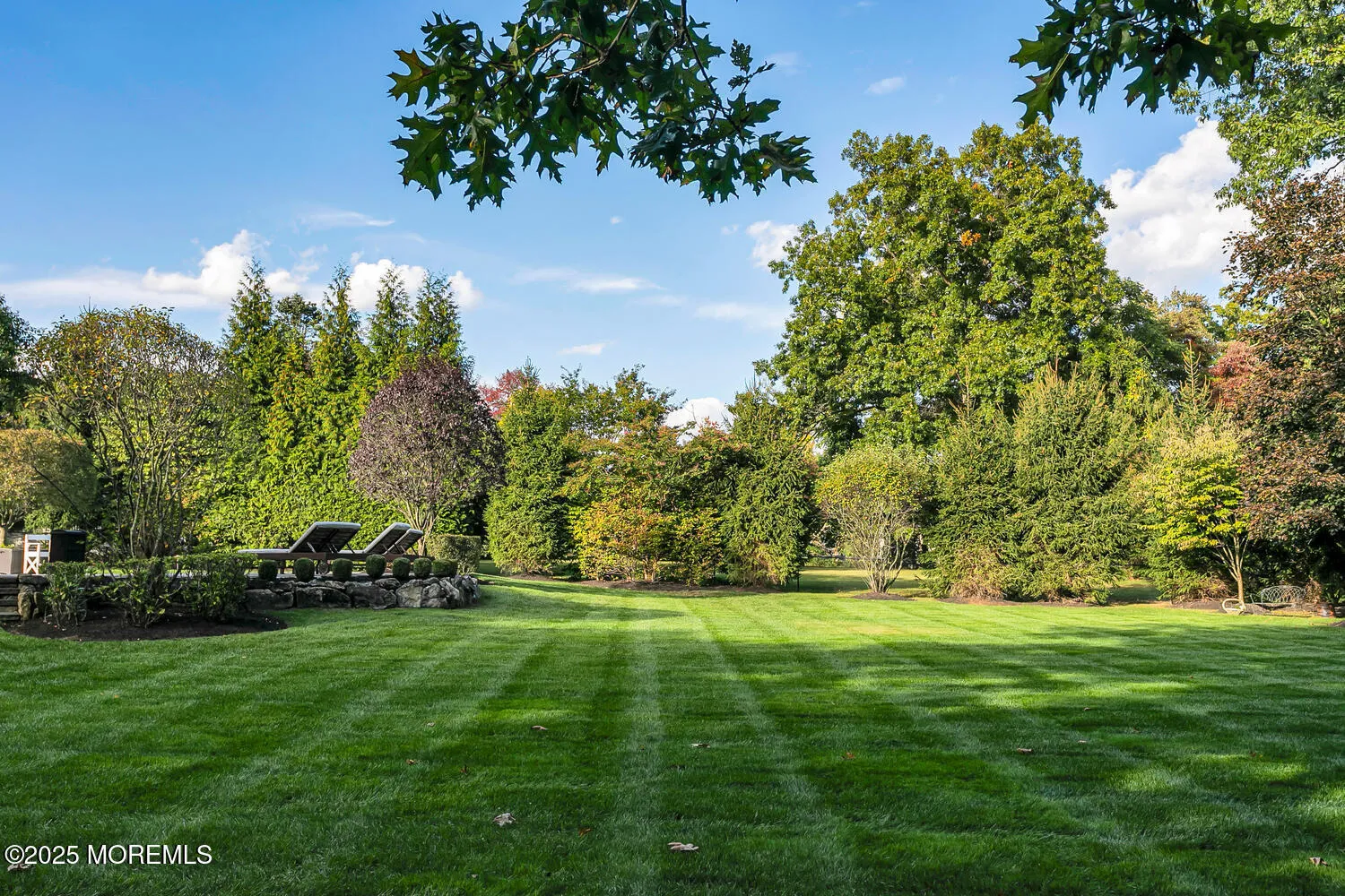 Lincroft, New Jersey 07738, United States, 4 Bedrooms Bedrooms, ,4 BathroomsBathrooms,Residential,Pending,159838